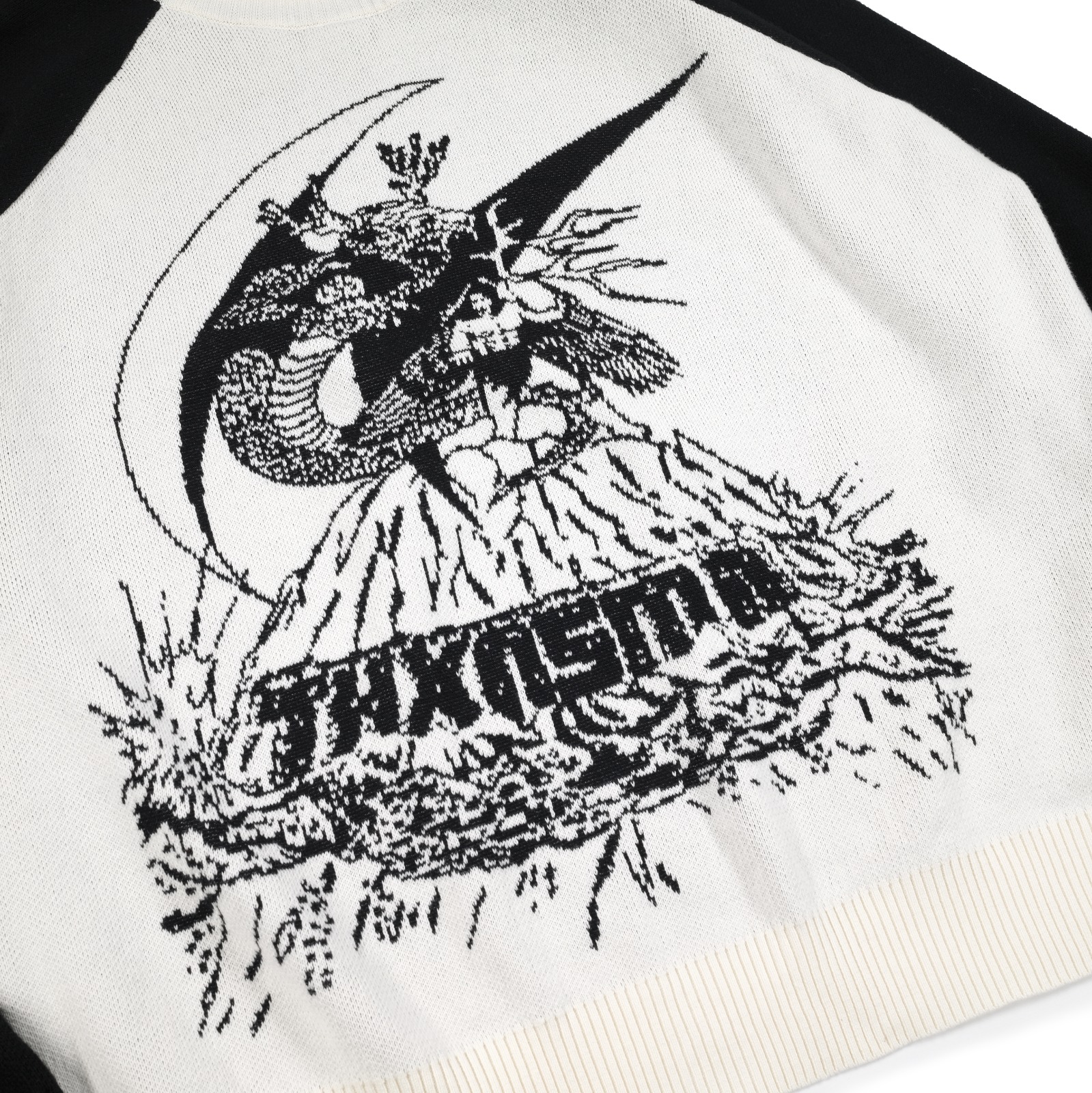 Sweater Thurayen Broken White Black Thanksinsomnia