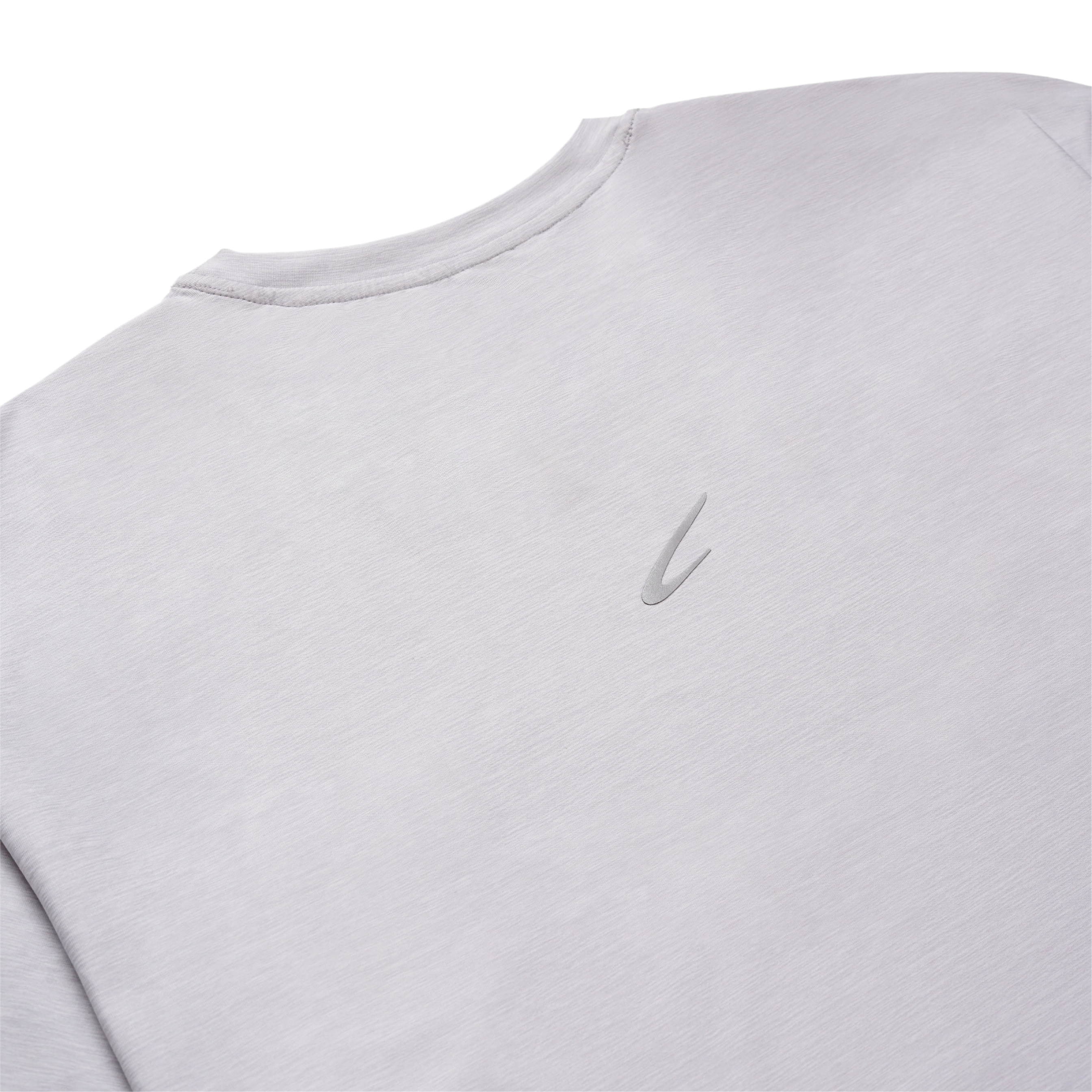TRAINING TEE — MOONLIGHT SILVER