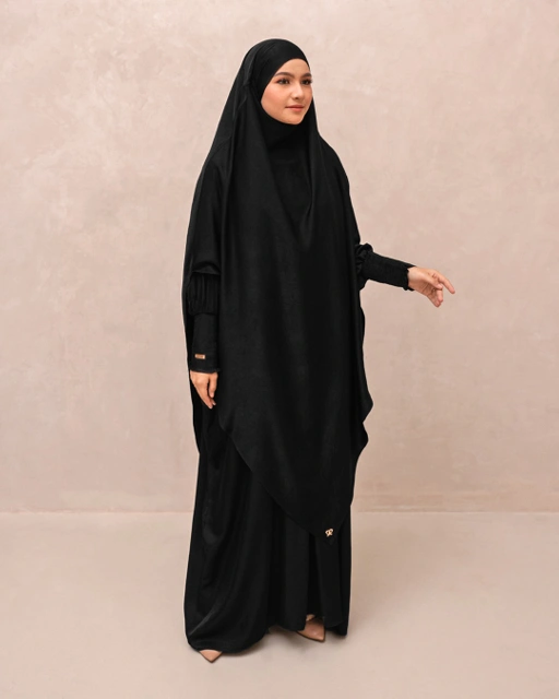 Image of ONE SET ABAYA ALUNA & KHIMAR HILYA - BLACK