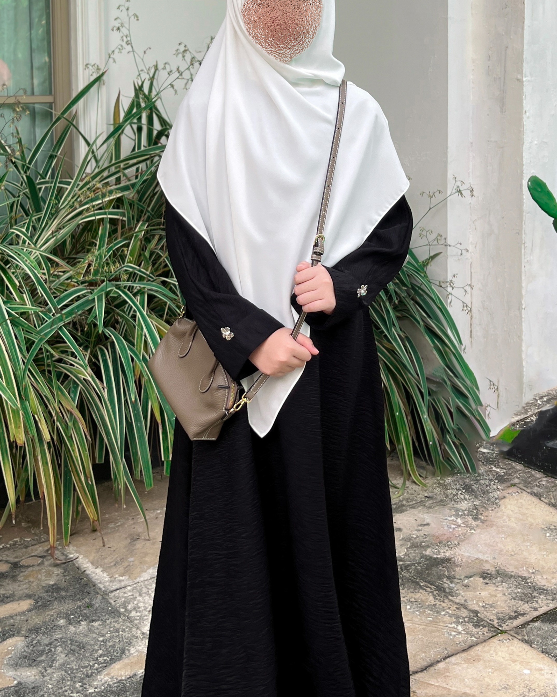 Banaty - Amna Kids Abaya