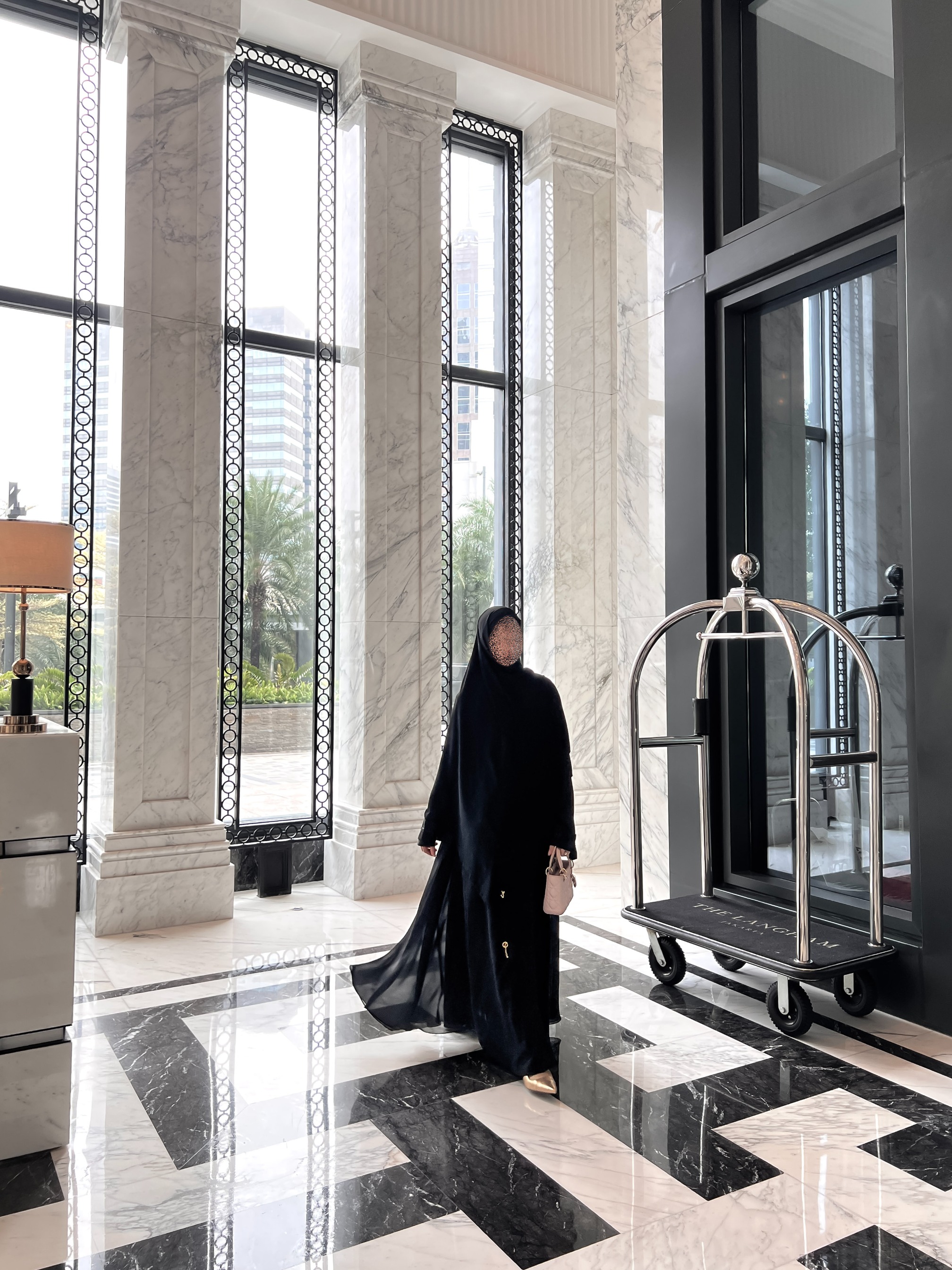 Feeha Abaya