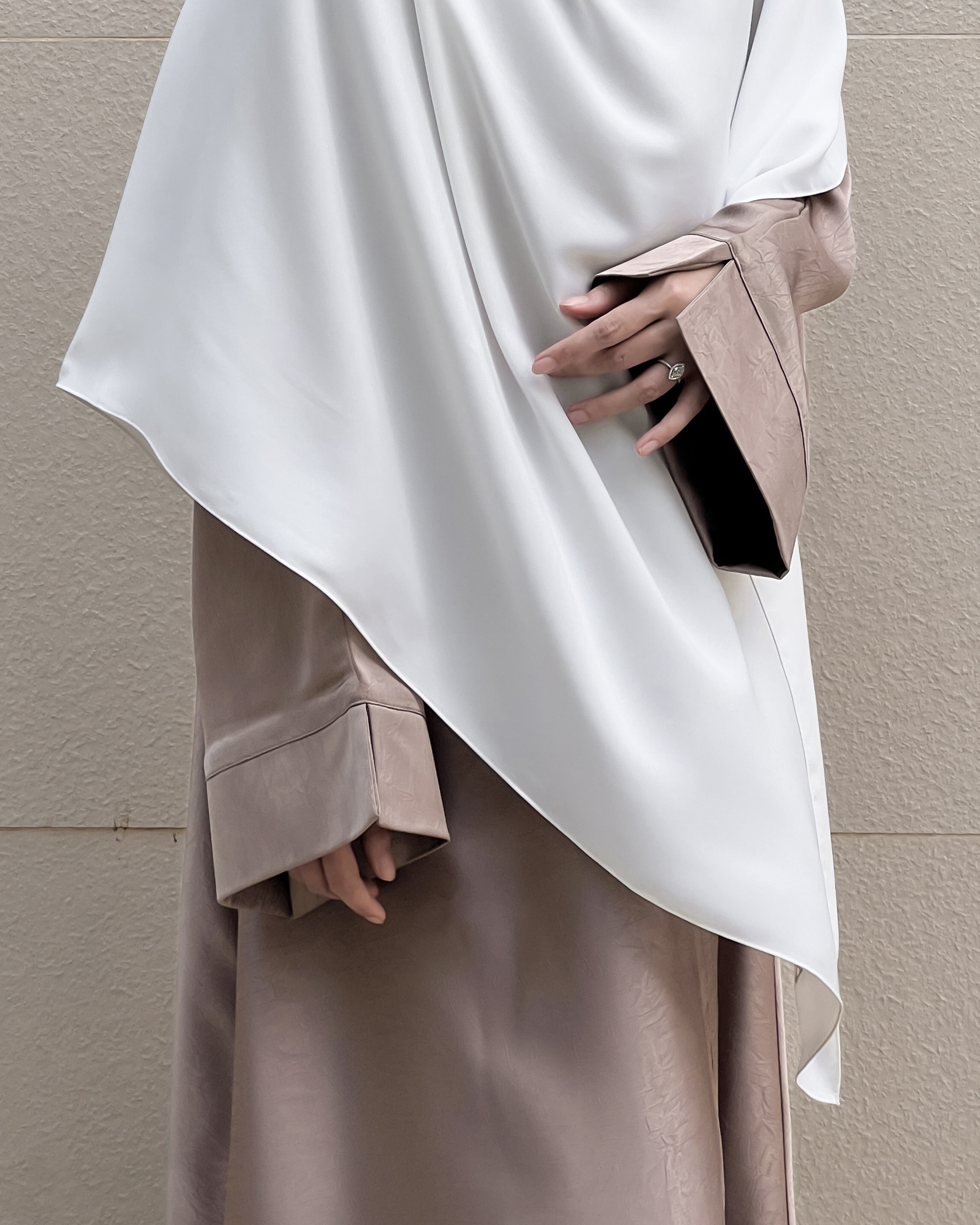 Zahwa Abaya