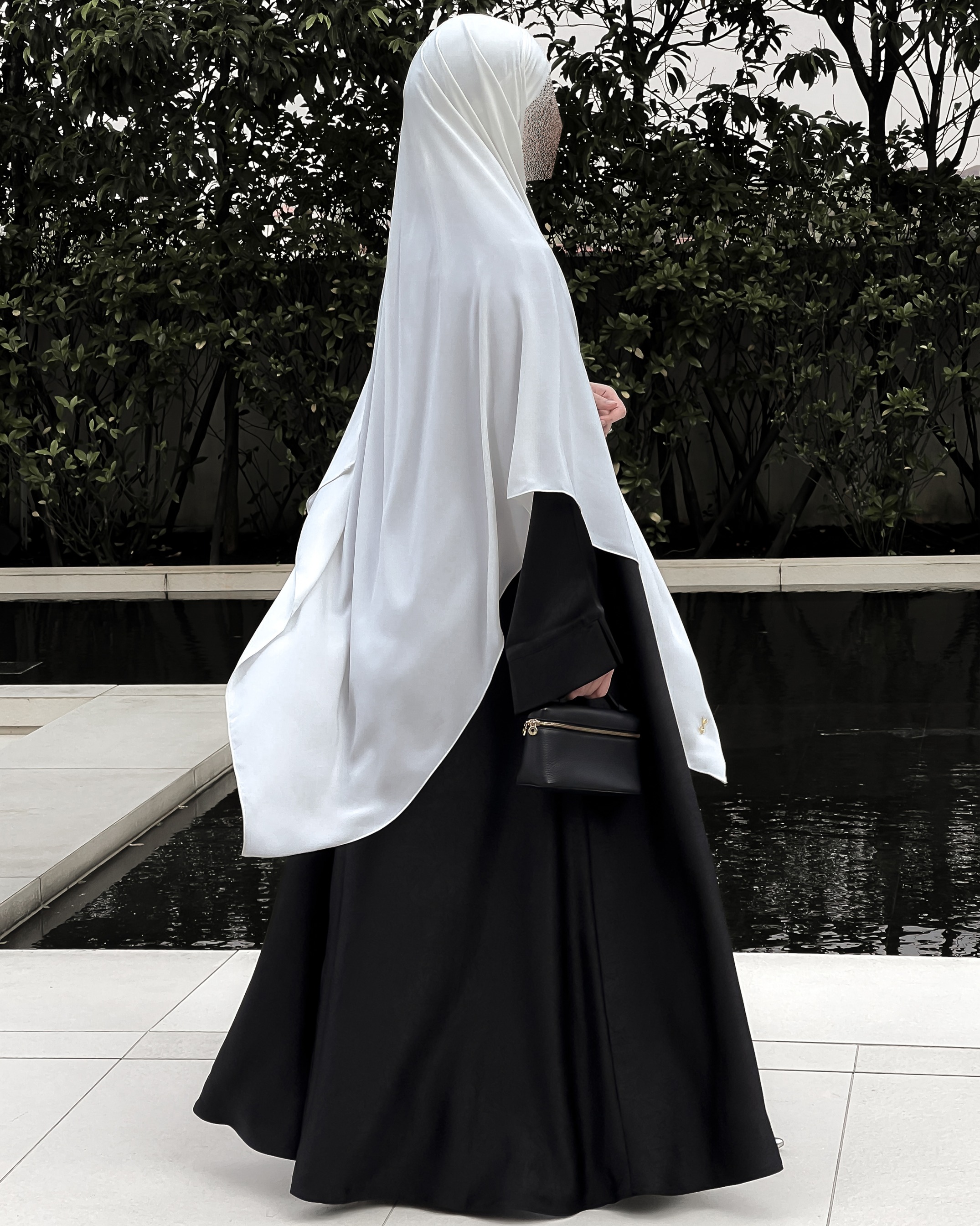 Zahwa Abaya