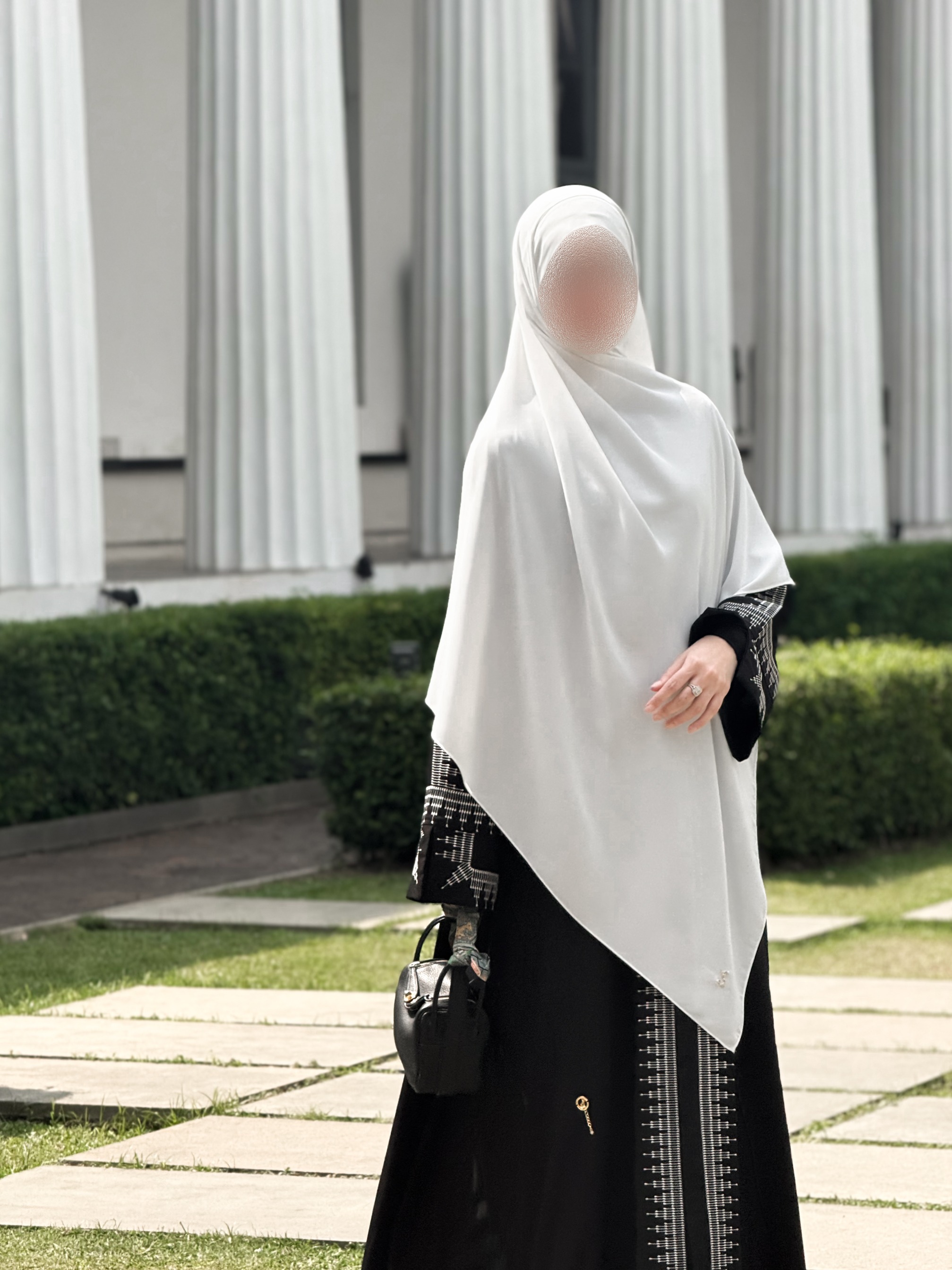 Zayba Embroidery Abaya