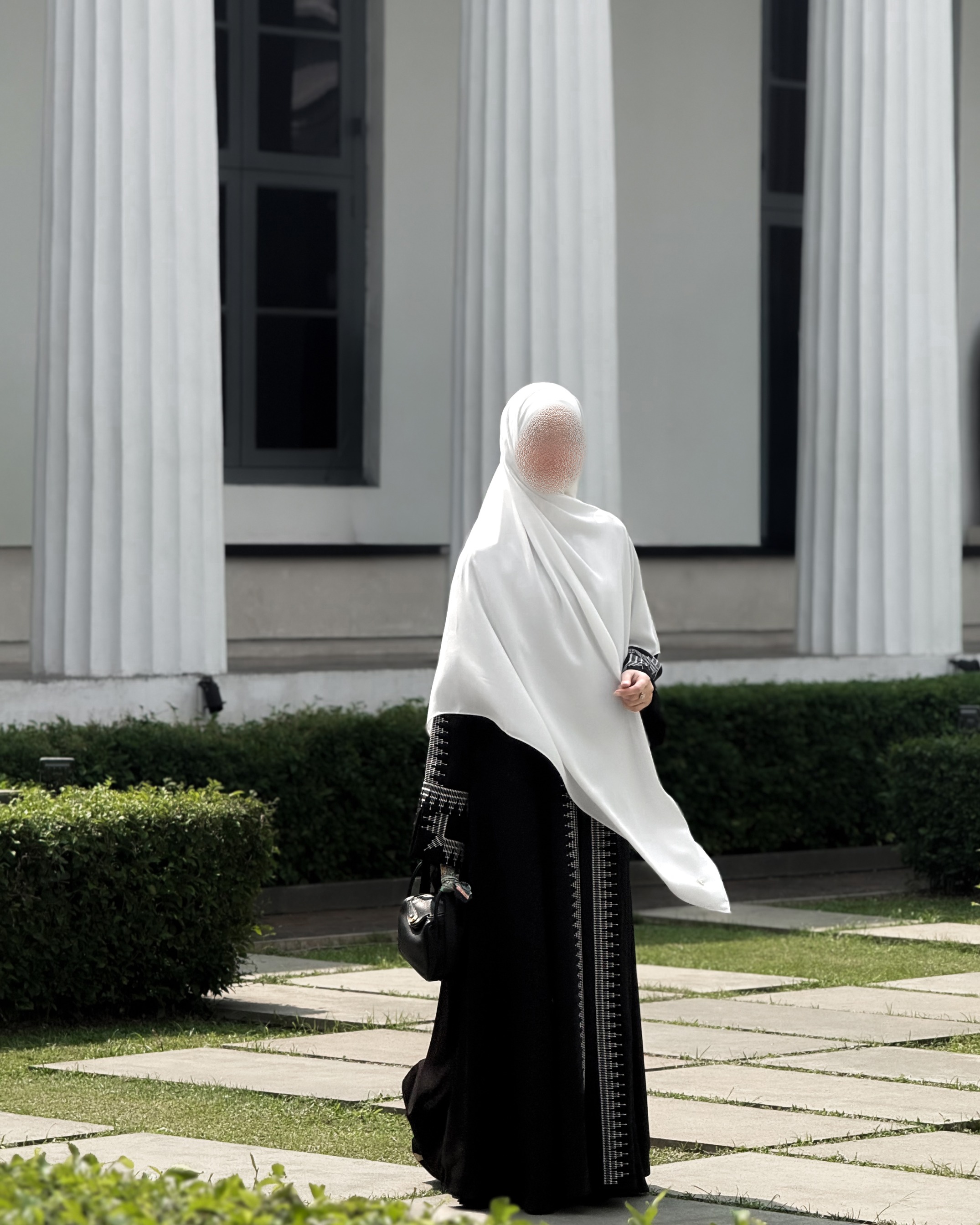 Zayba Embroidery Abaya
