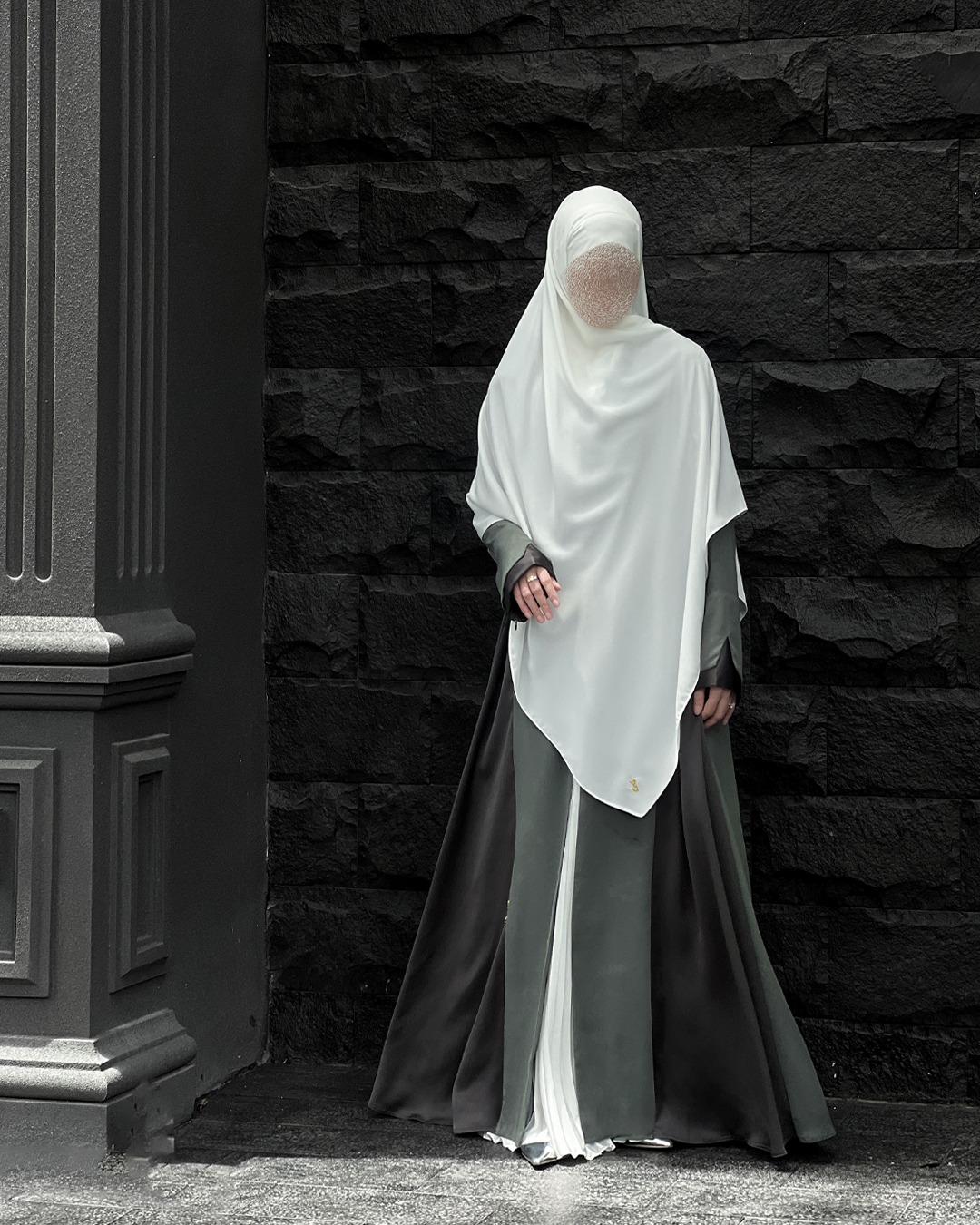 Bariza Outer