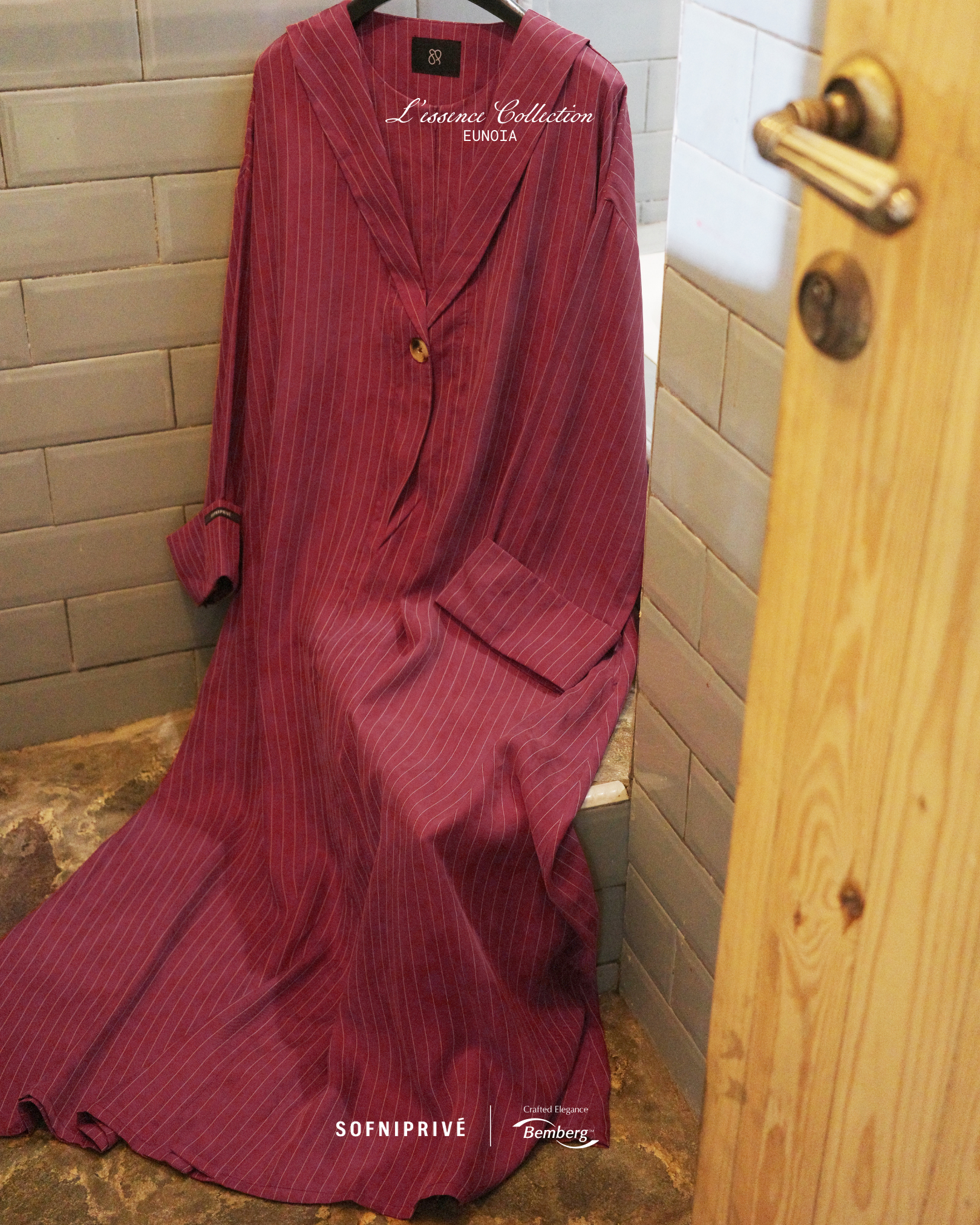 EUNOIA DRESS RED BERRY