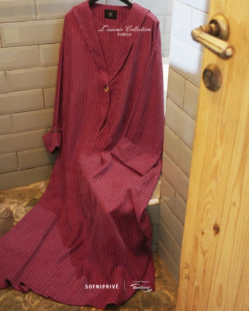 EUNOIA DRESS RED BERRY