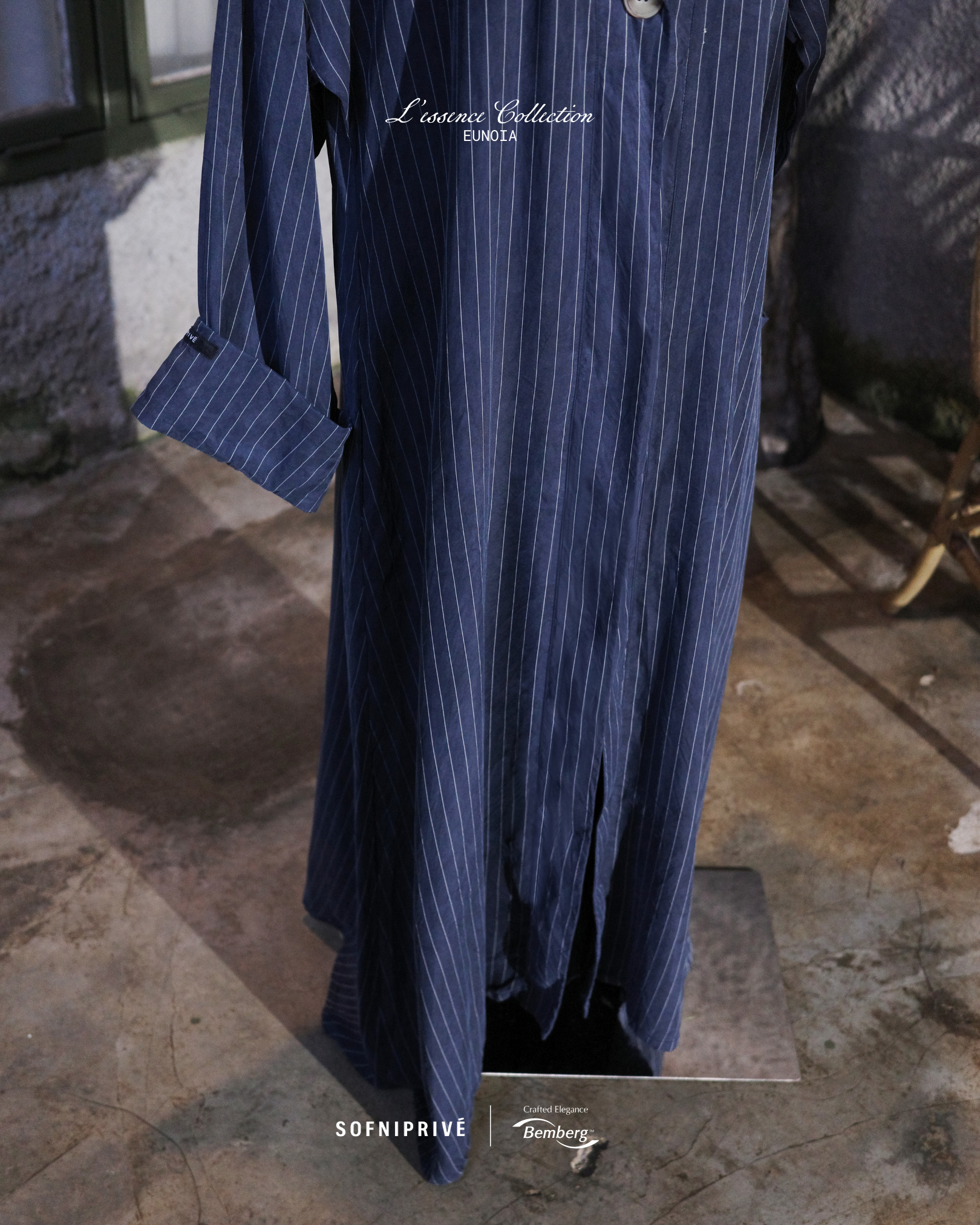 EUNOIA DRESS NAVY PEONY