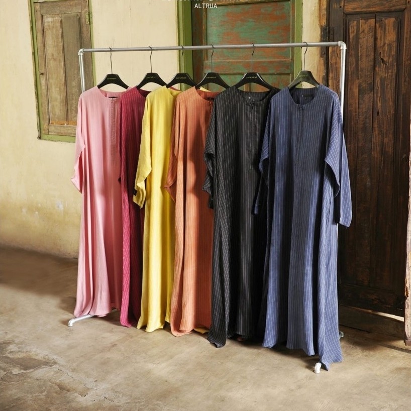 ALTRUA DRESS