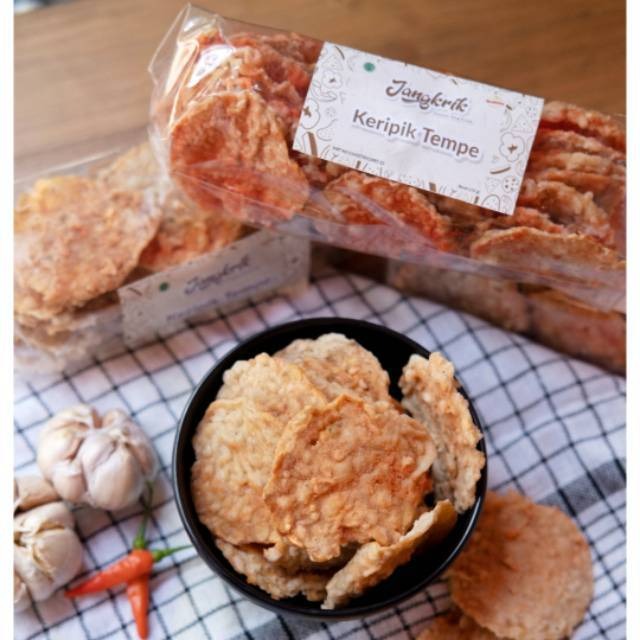 APELICIOUS Keripik Kripik Tempe Murah Jangkrik Oleh-Oleh Khas Malang Original