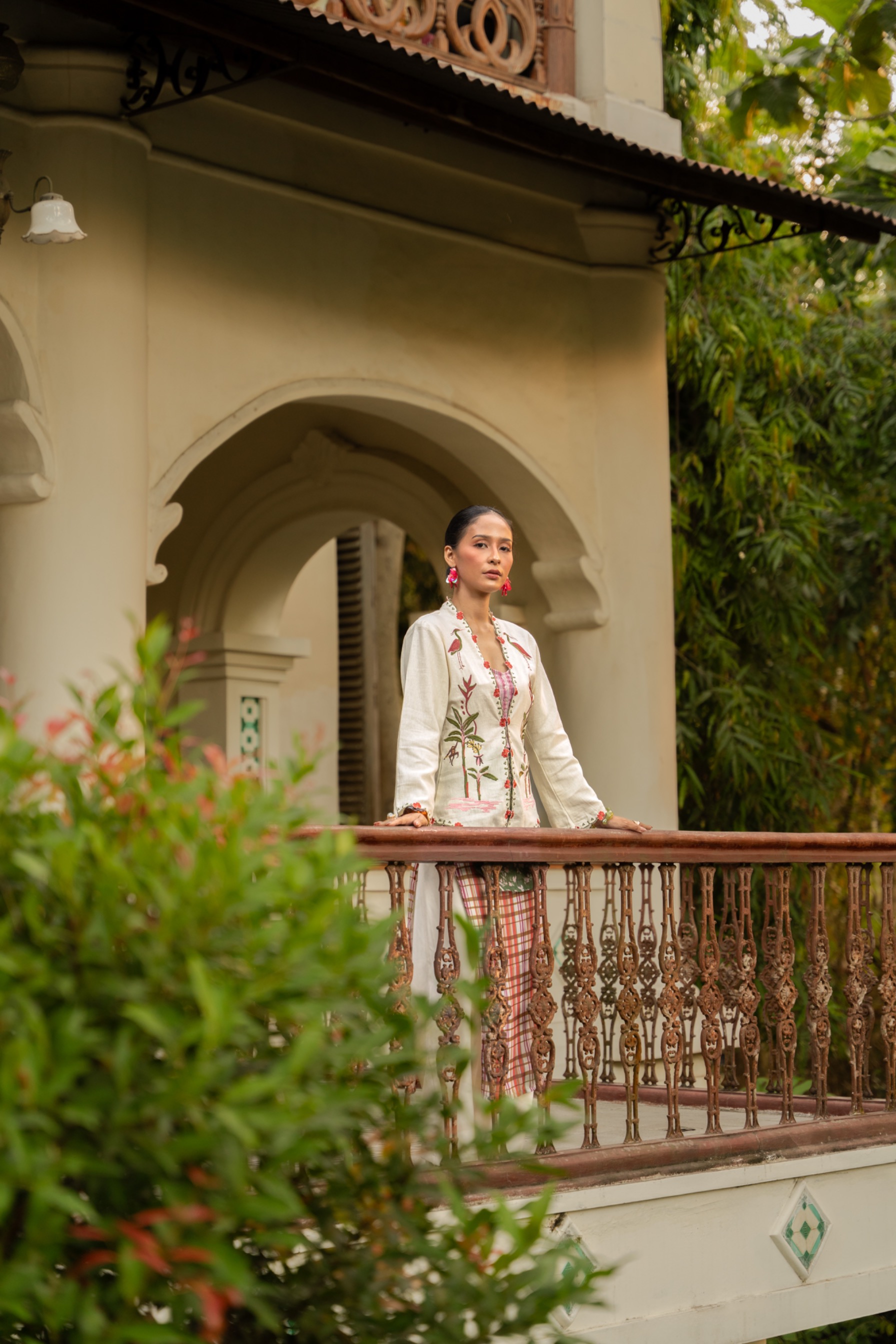 Juwita Kebaya Surili