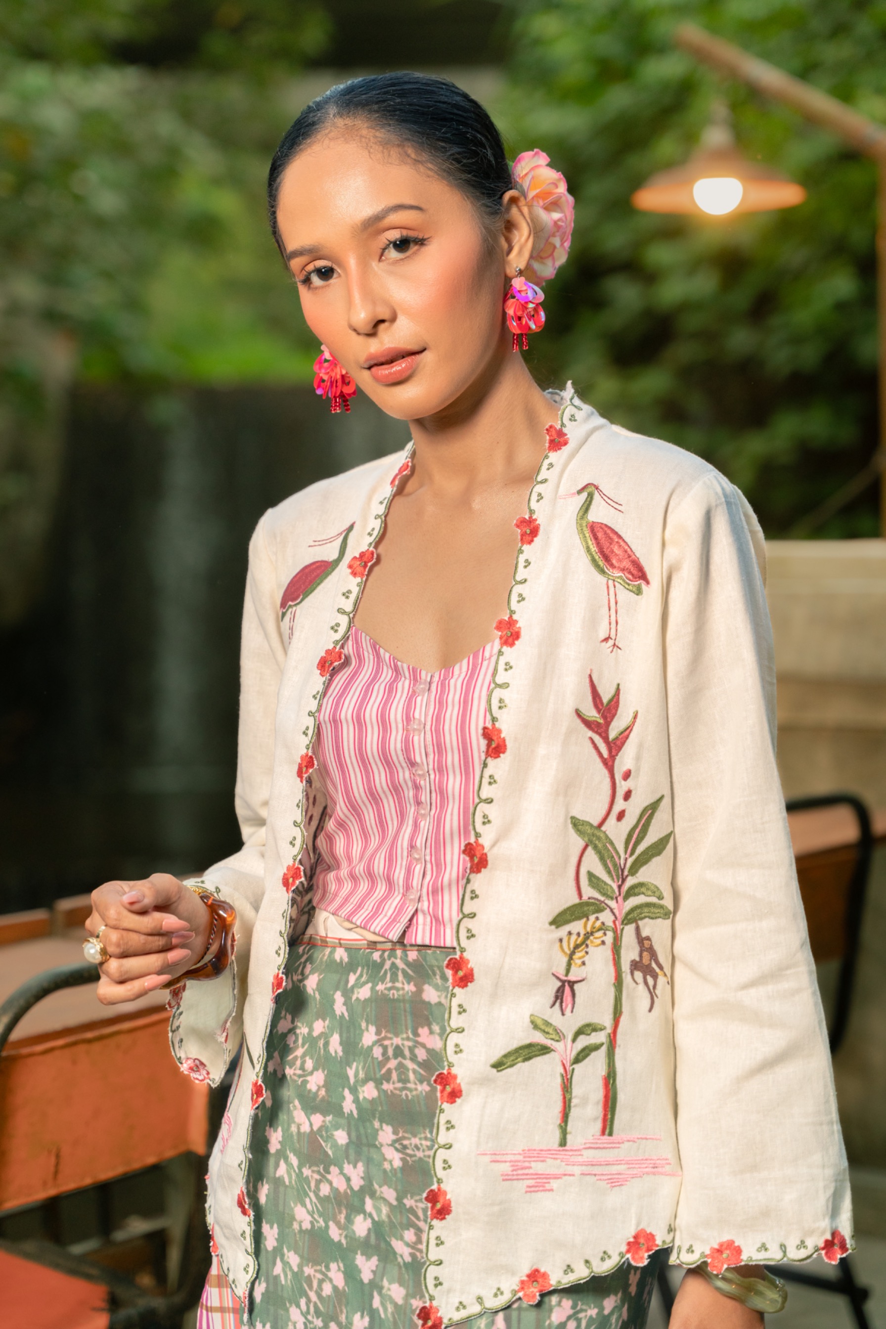 Juwita Kebaya Surili