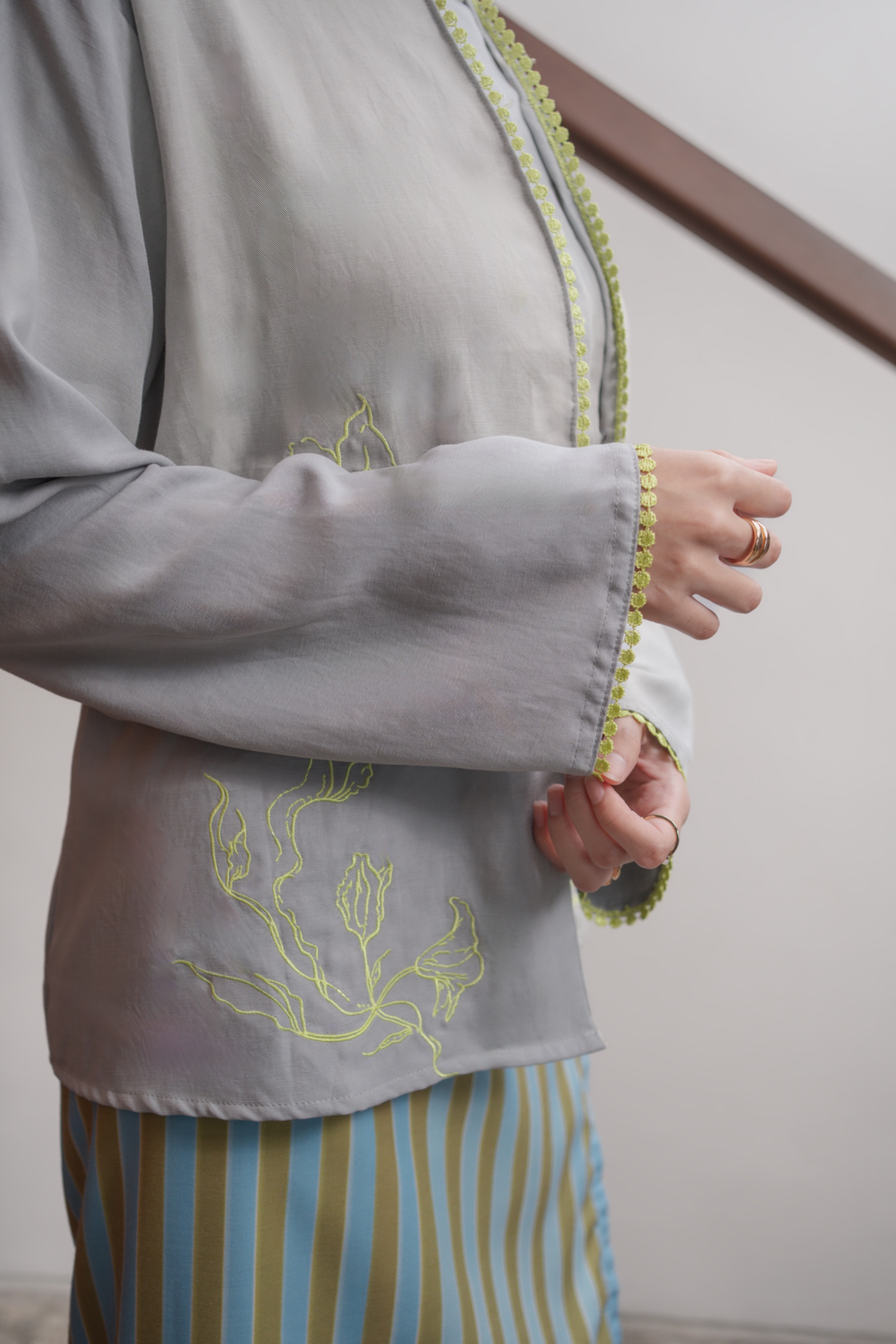 Jenar Kebaya Set Talam
