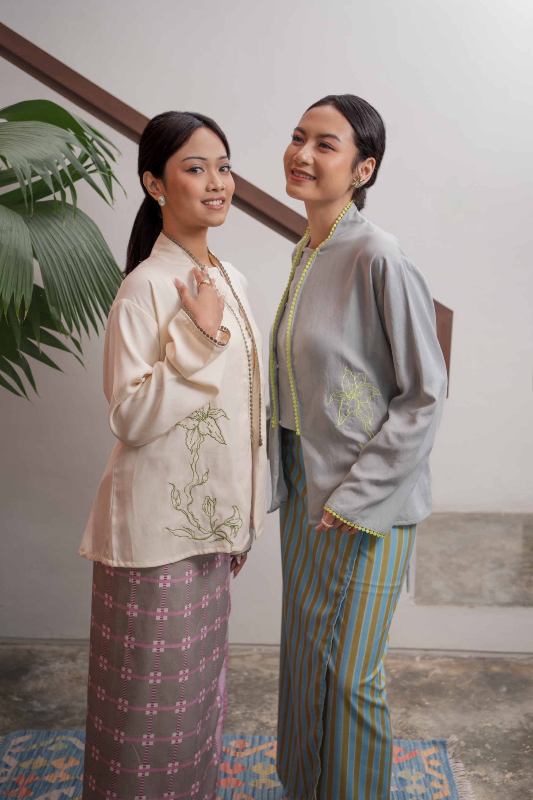 Jenar Kebaya Set Sagu