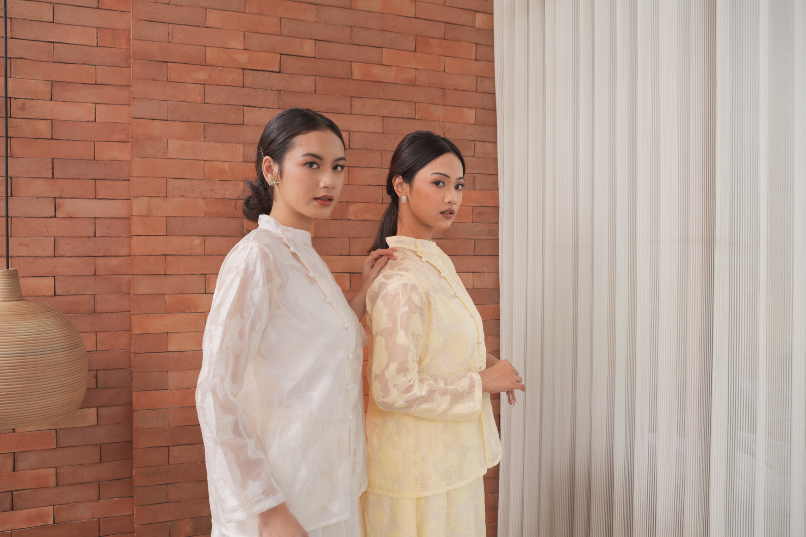 Larasati Set Pearl