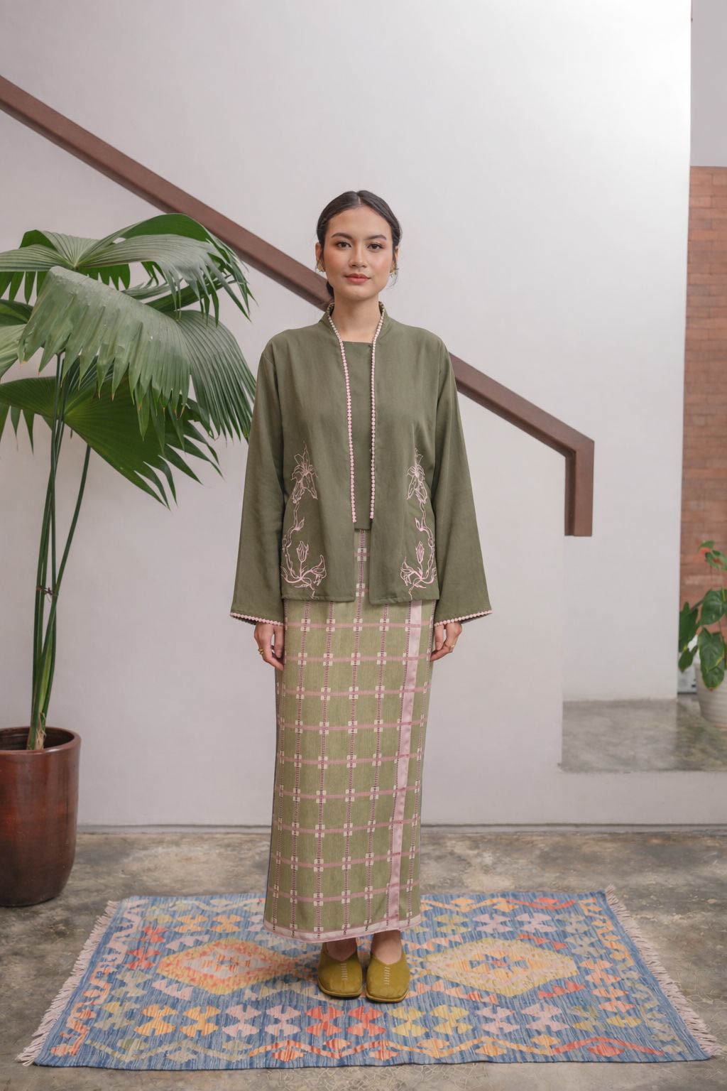 Jenar Kebaya Set Klepon