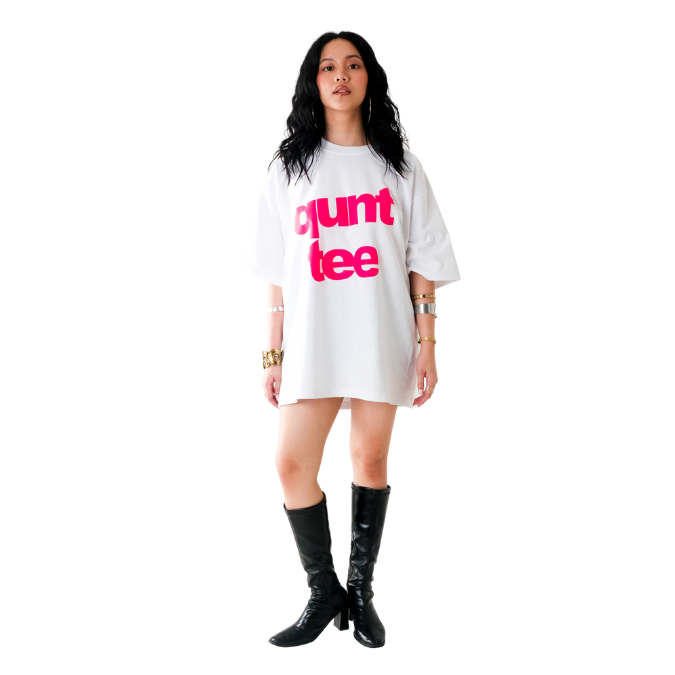 PUSS QUNTTEE