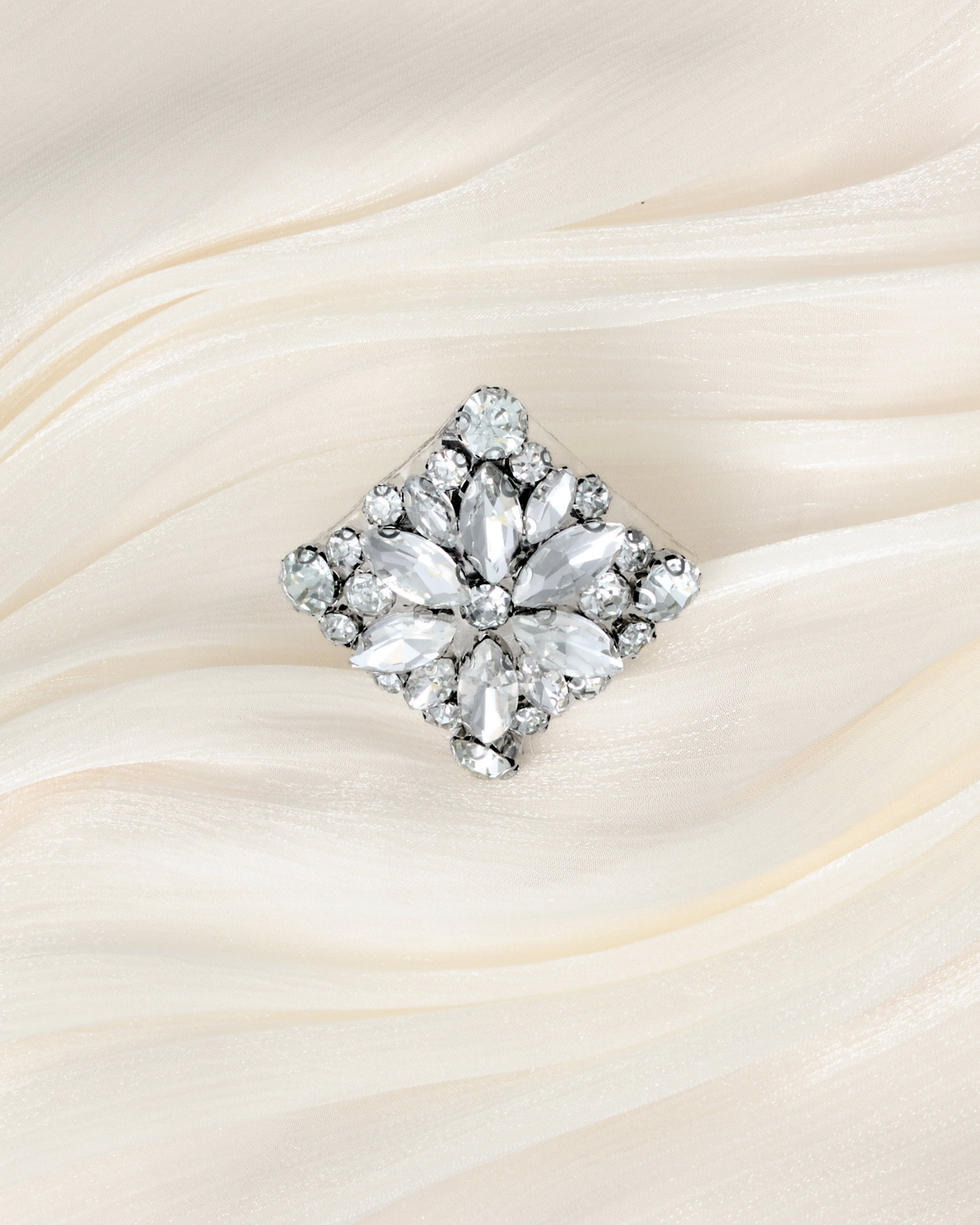 AZALEA - DETACHABLE ACCESSORIES
