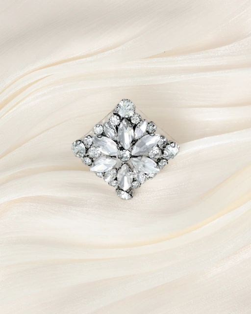 Image of AZALEA - DETACHABLE ACCESSORIES