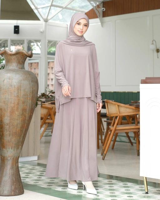 Image of Najla Instant Series - Set Batwing Blouse, Culotte, and Skirt 