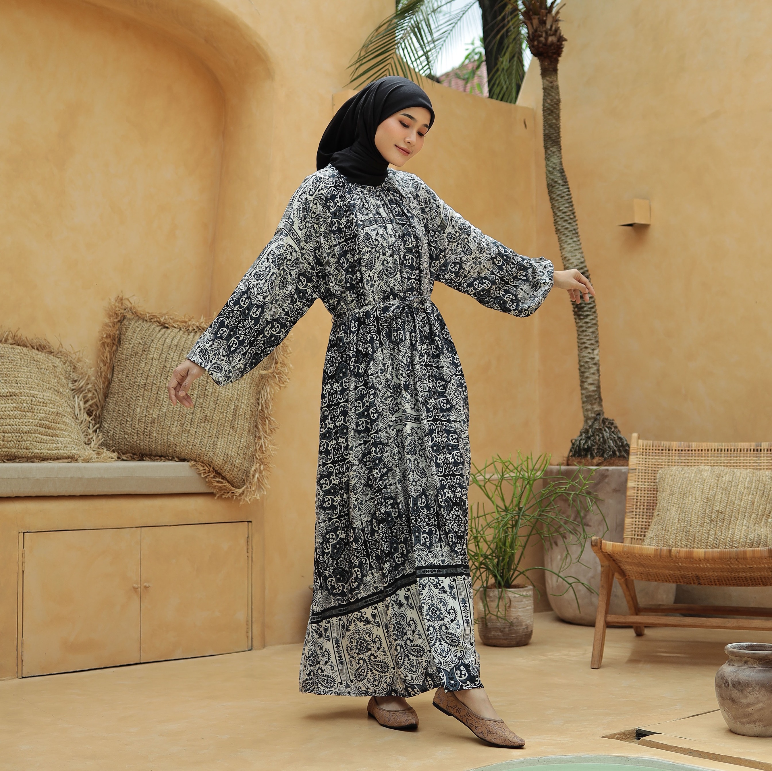 Clara Dress - Navy Ivory