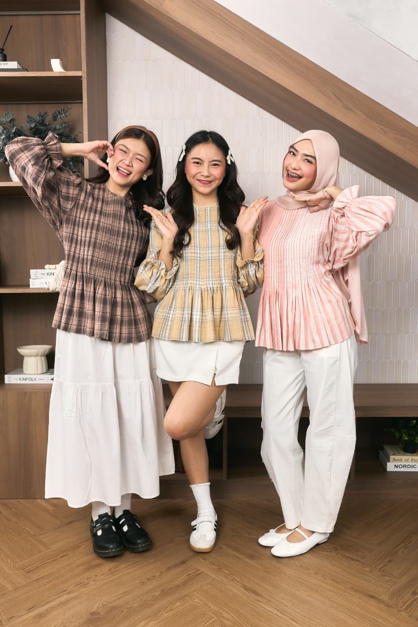 MYMINOLS - Senara Pleats Blouse