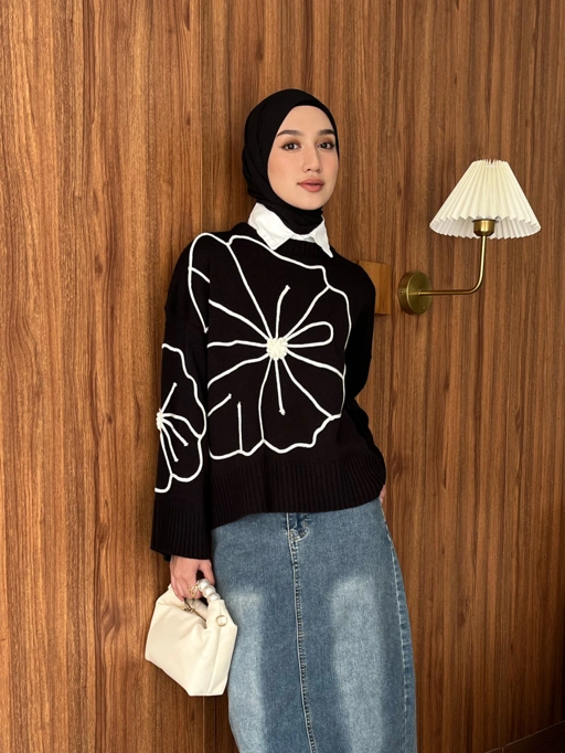 Image of MYMINOLS - Perra Sweater