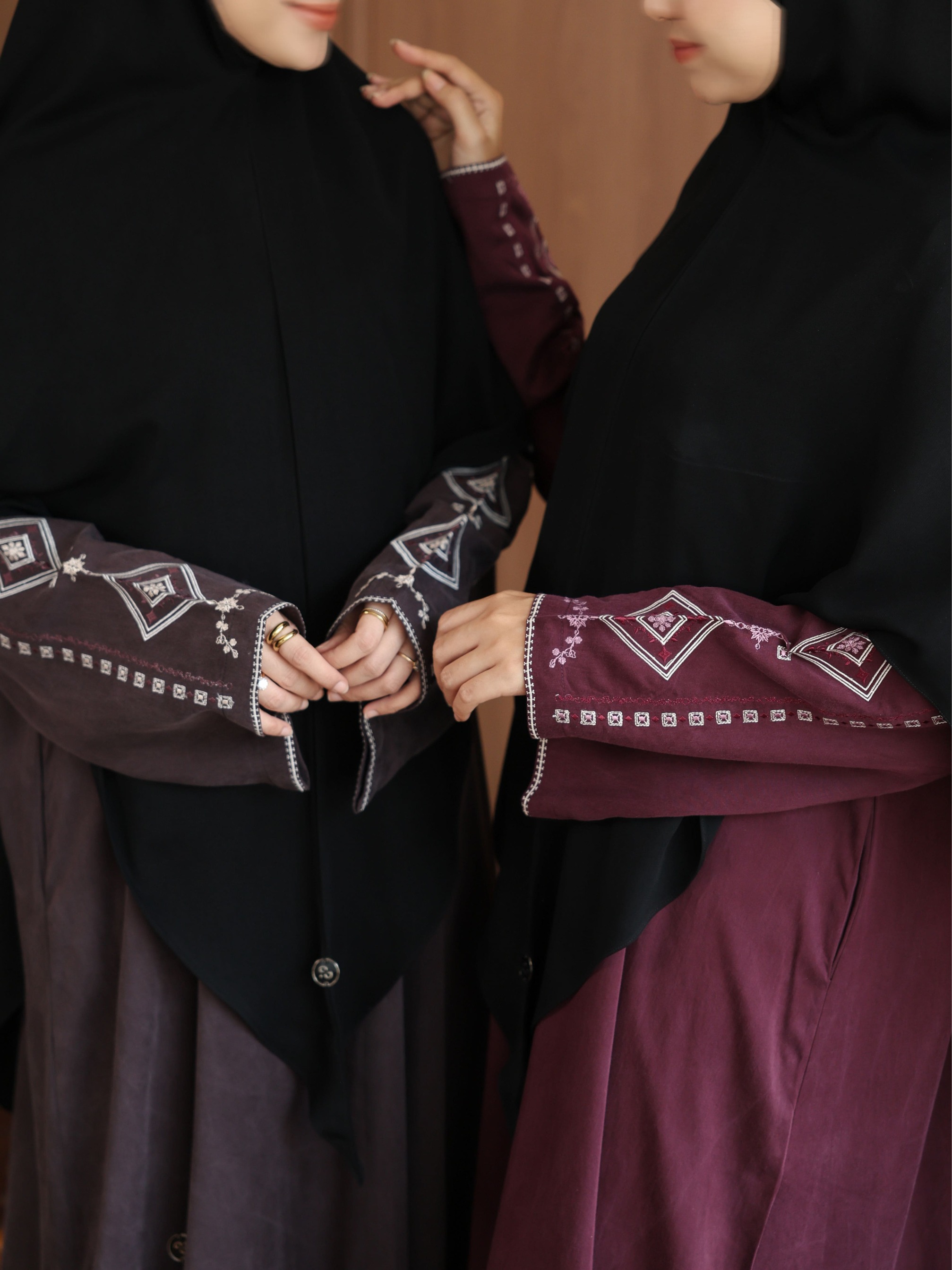 SAYSARA - Teeqa Embroidery Abaya Made From Lyocell Premium