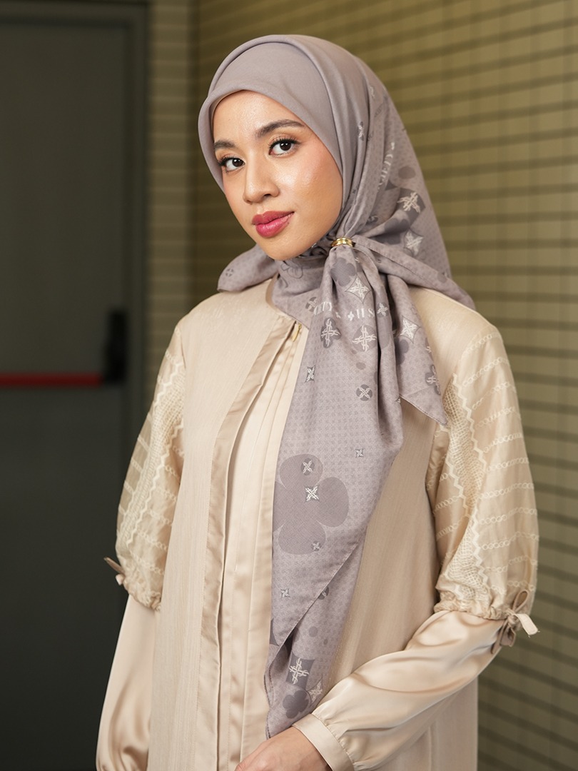 ZURIA SCARF VOAL
