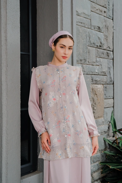 Image of ILMIRA WOMEN TUNIC CLOVER BAMBOO SILK