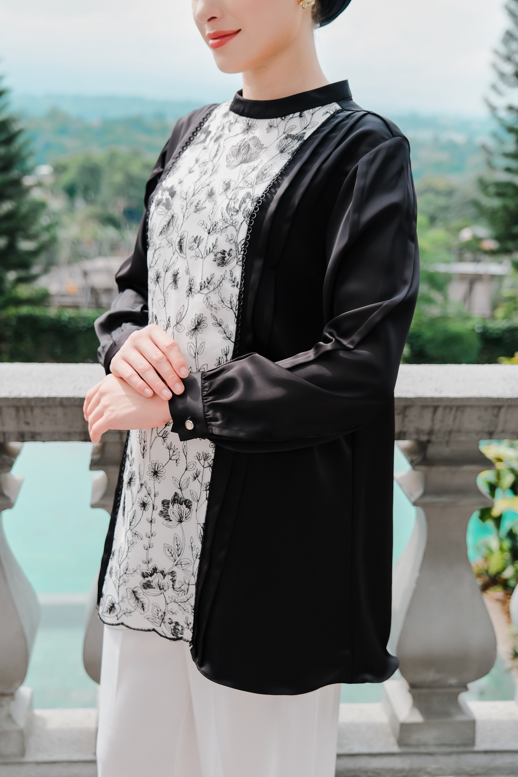 ANAQI WOMEN TUNIC ULTRAFINE SATIN