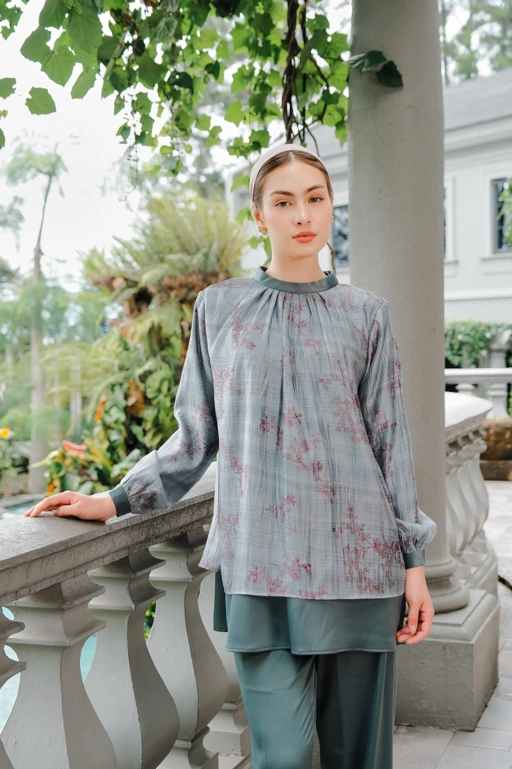 Image of AMIRA WOMEN TUNIC SUMMER CRUSH PRINT