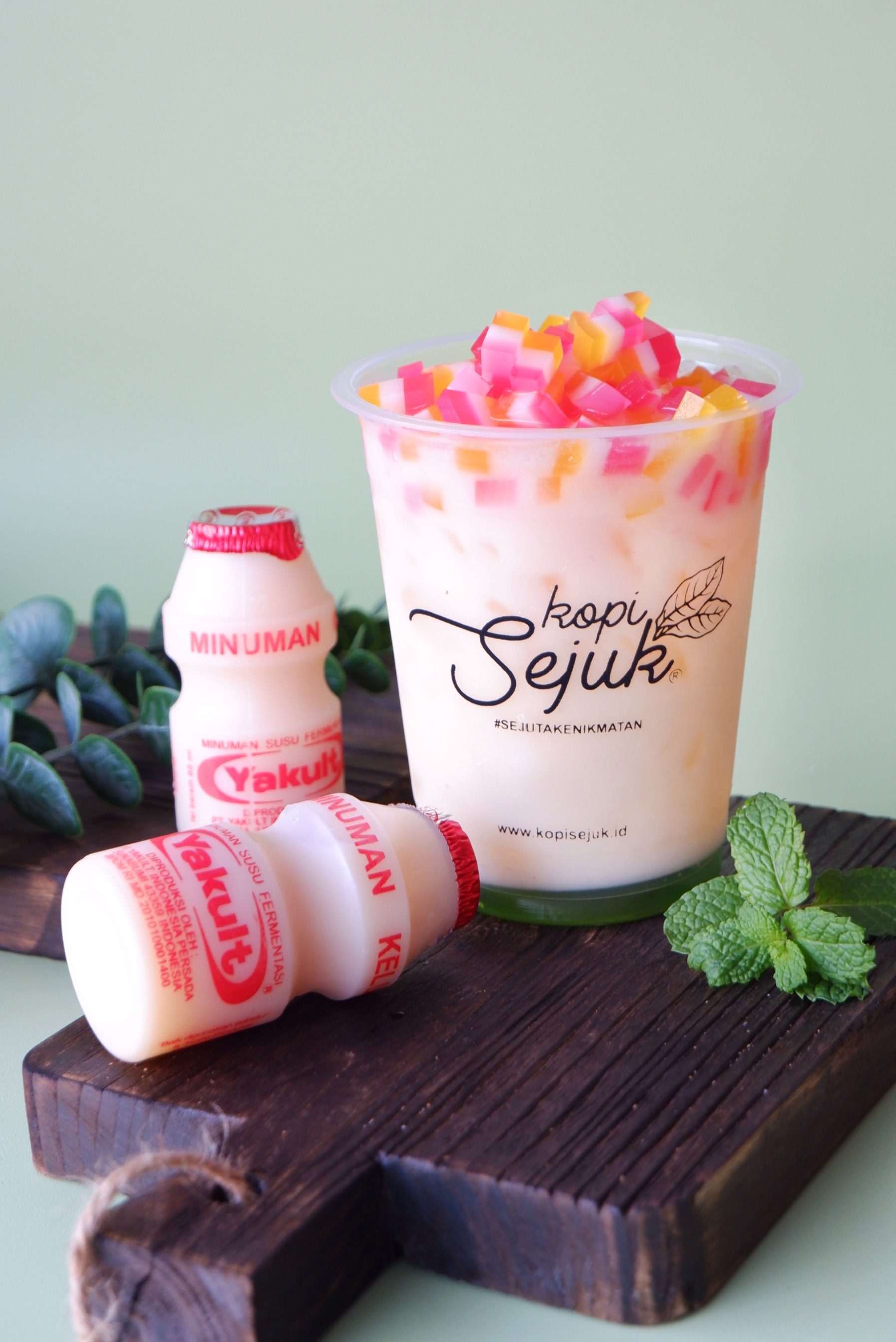 YAKULT JELLY RAINBOW