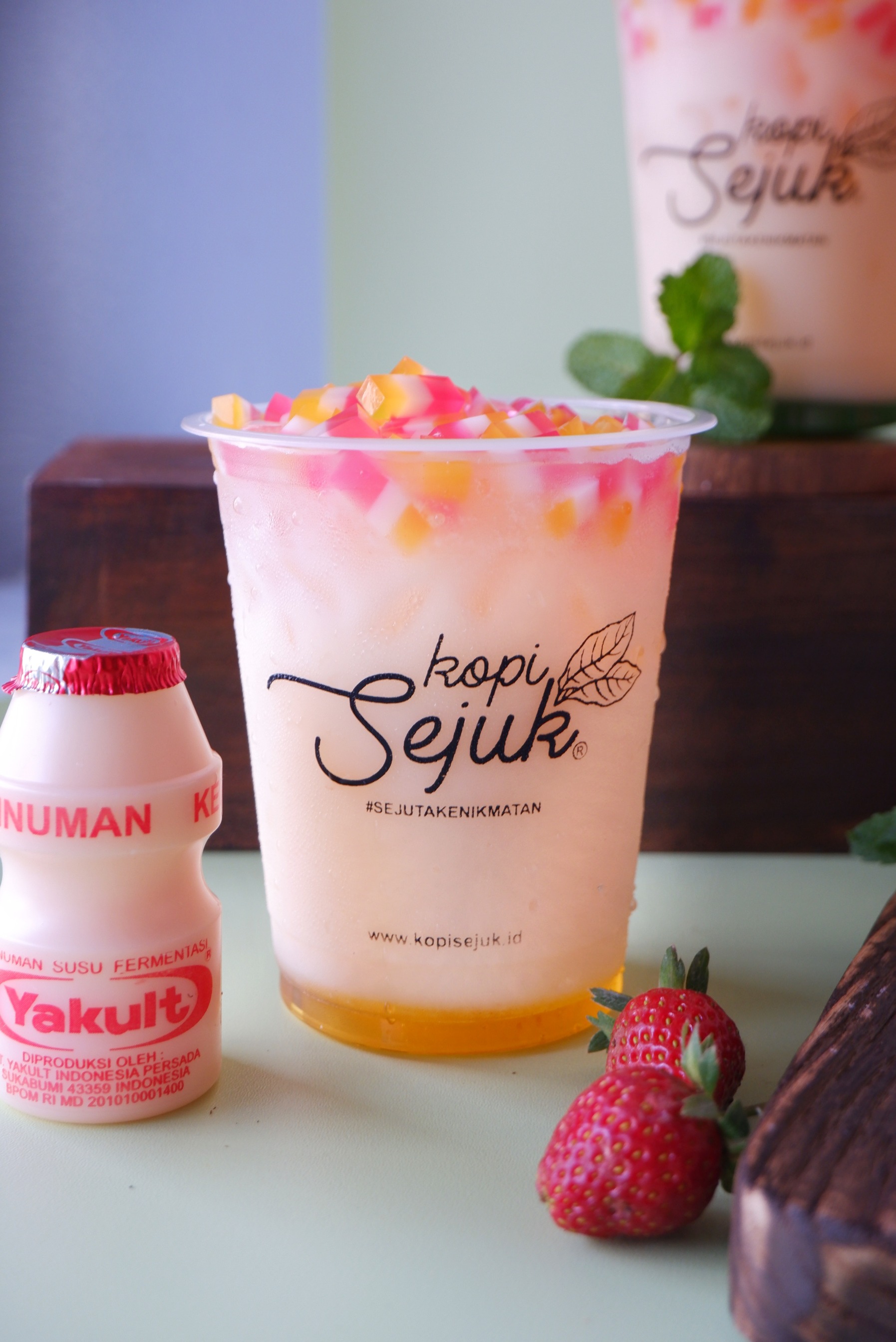 YAKULT JELLY RAINBOW