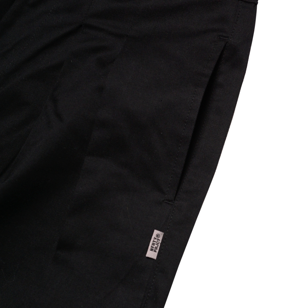 NOFORTY TAPPERED PANTS BLACK