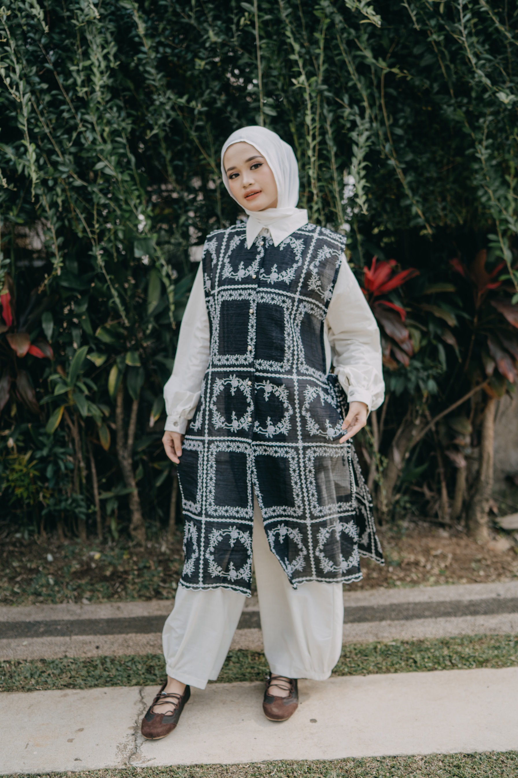 KIMIRAI - Naura Long Vest