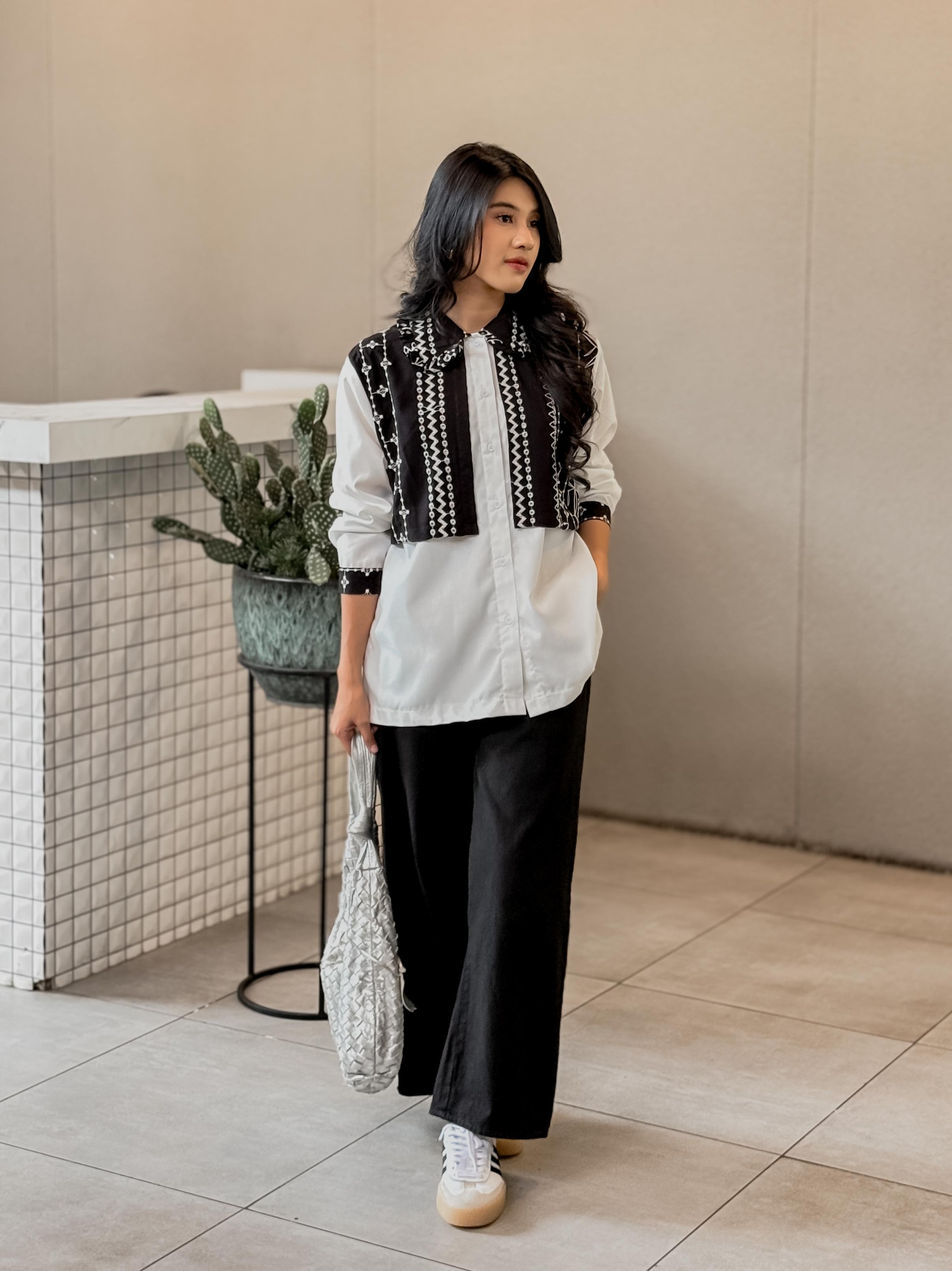 Kimirai - Yun Ji Lace Shirt 