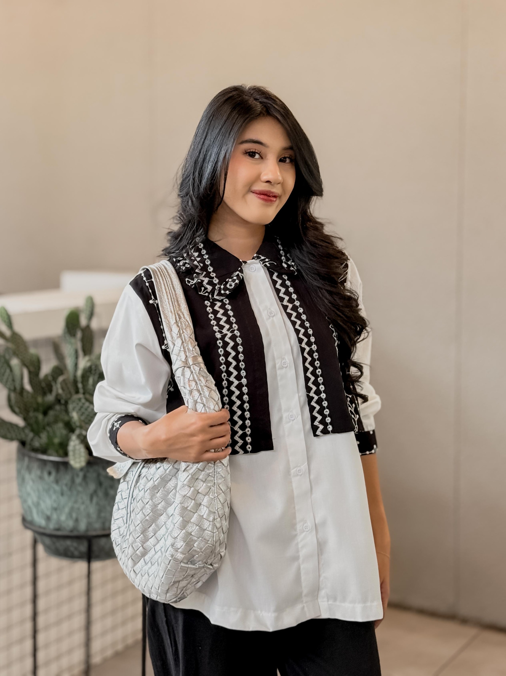 Kimirai - Yun Ji Lace Shirt 