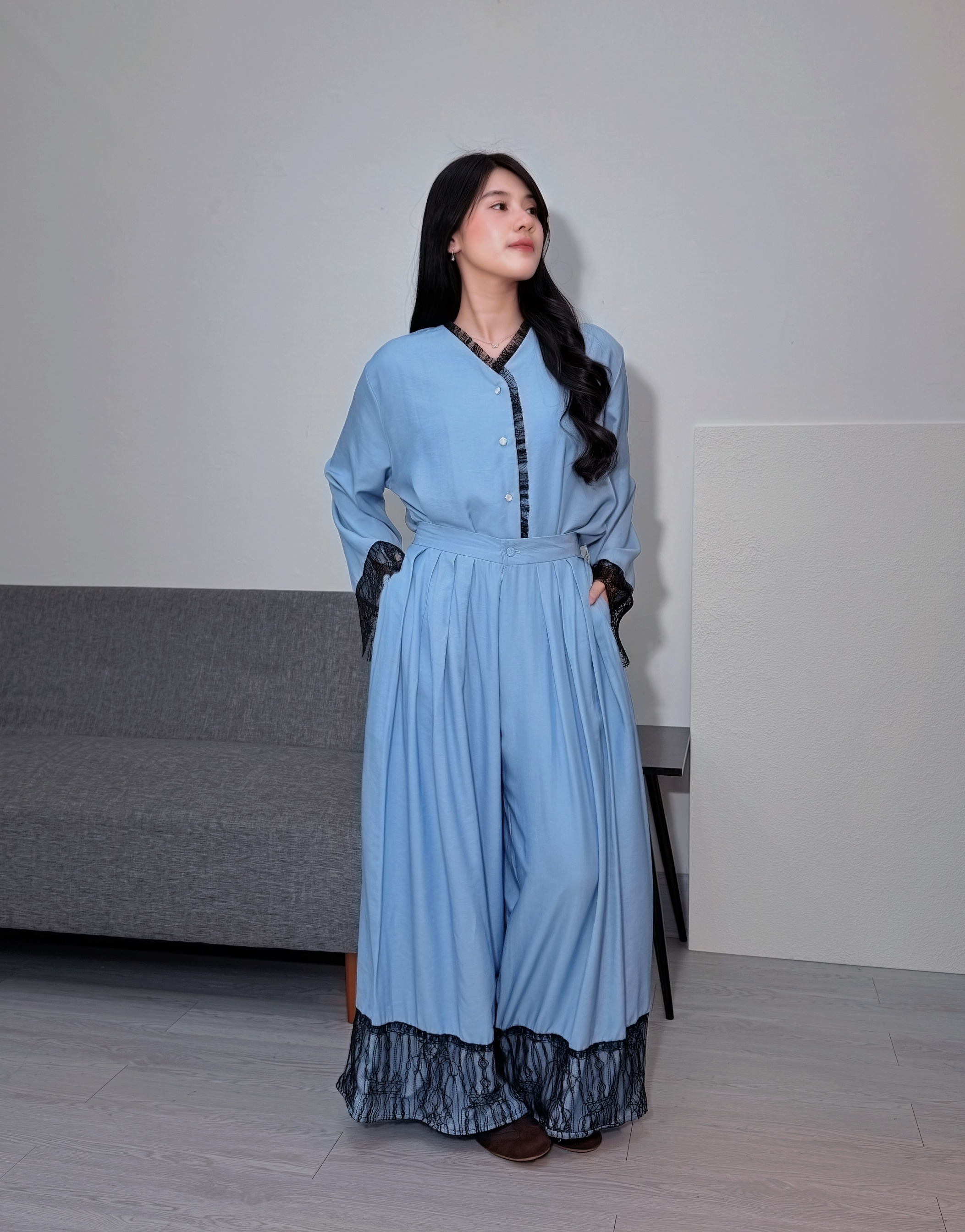 KIMIRAI - Mirae Pleated Pants Denim Kombinasi Lace