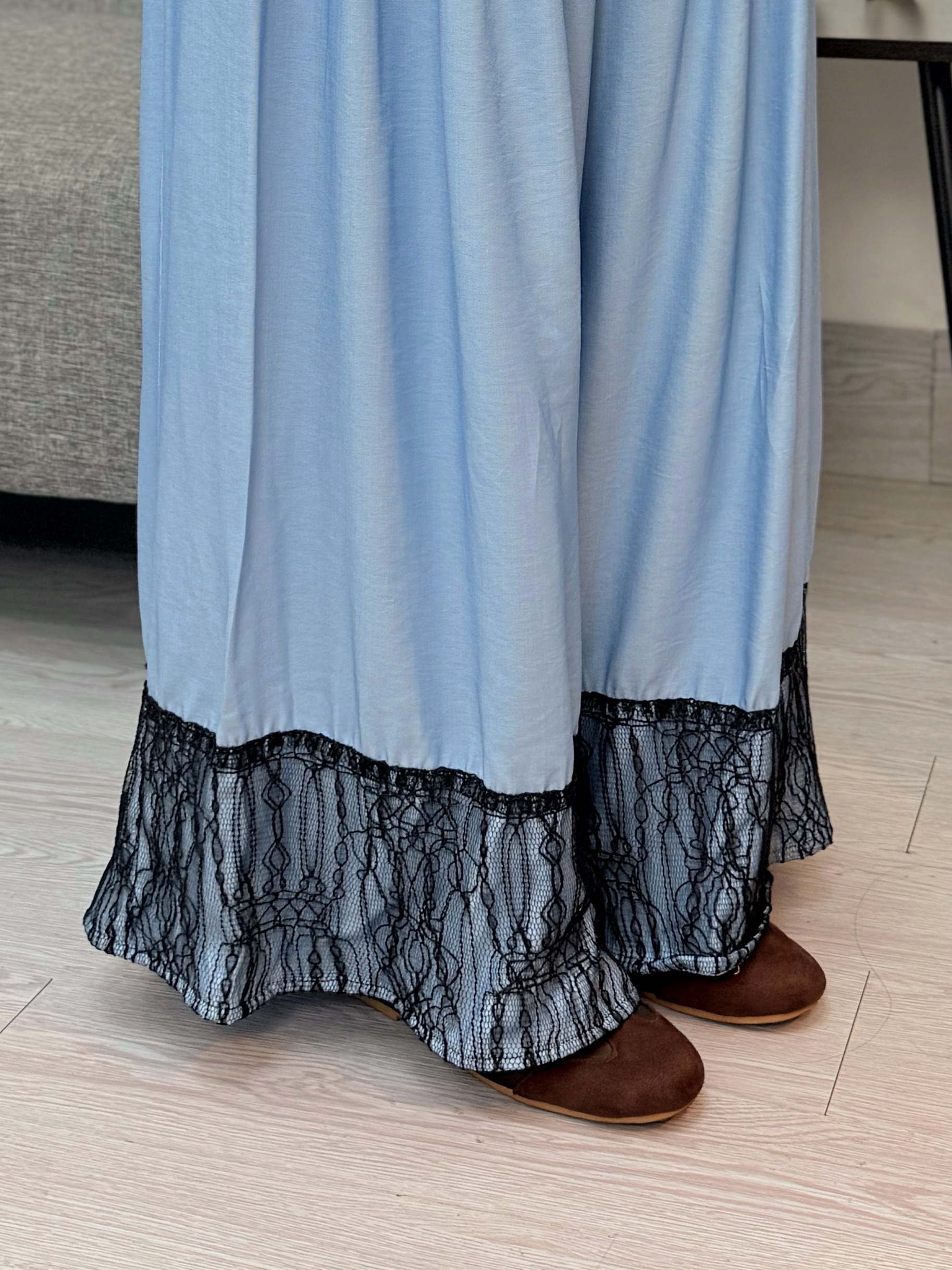 KIMIRAI - Mirae Pleated Pants Denim Kombinasi Lace