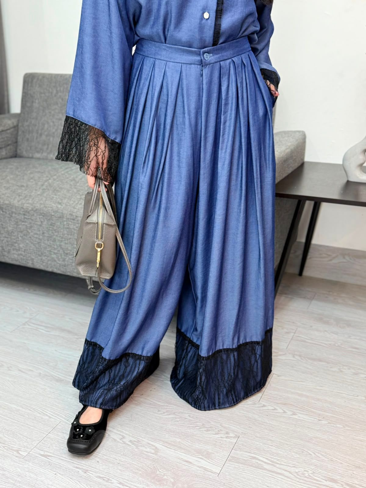 KIMIRAI - Mirae Pleated Pants Denim Kombinasi Lace