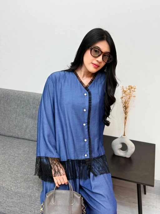 KIMIRAI - Mirae Shirt Denim Kombinasi Lace