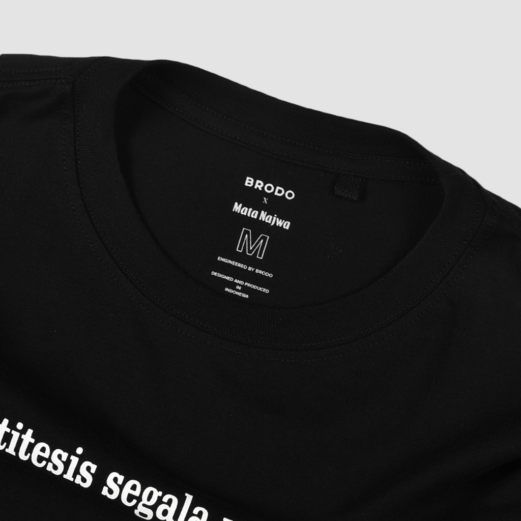 Mata Najwa BERGERAK Tees Black