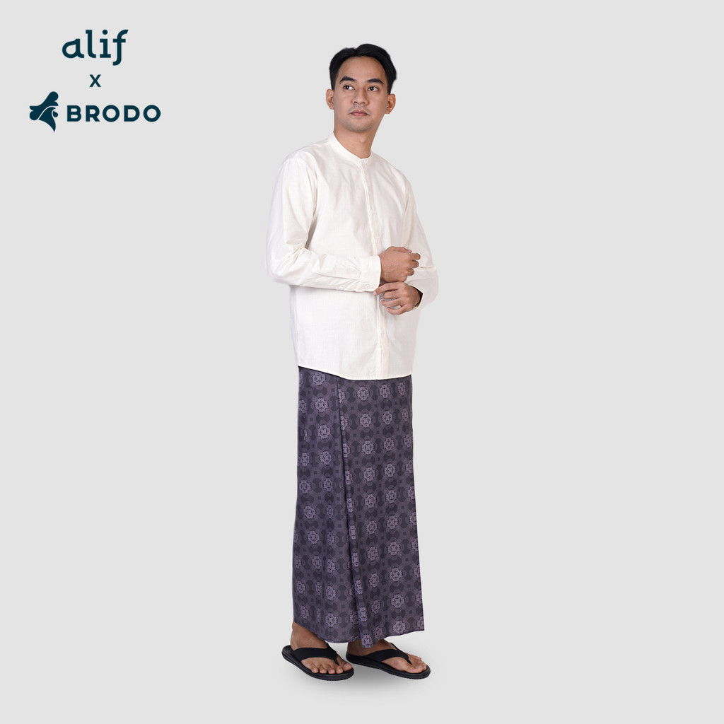 Tranquil Saroong Alif x Brodo Black