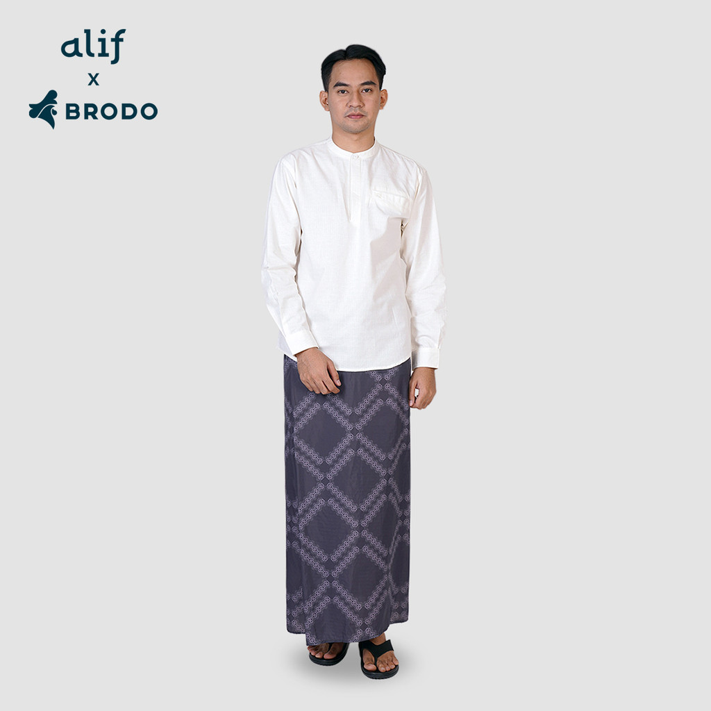 Adora Saroong Alif x Brodo Black