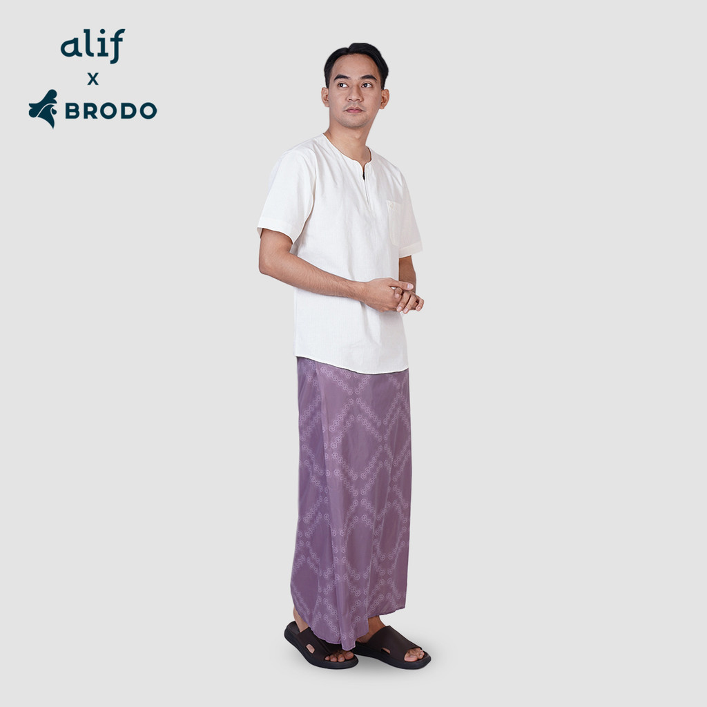 Adora Saroong Alif x Brodo Brown