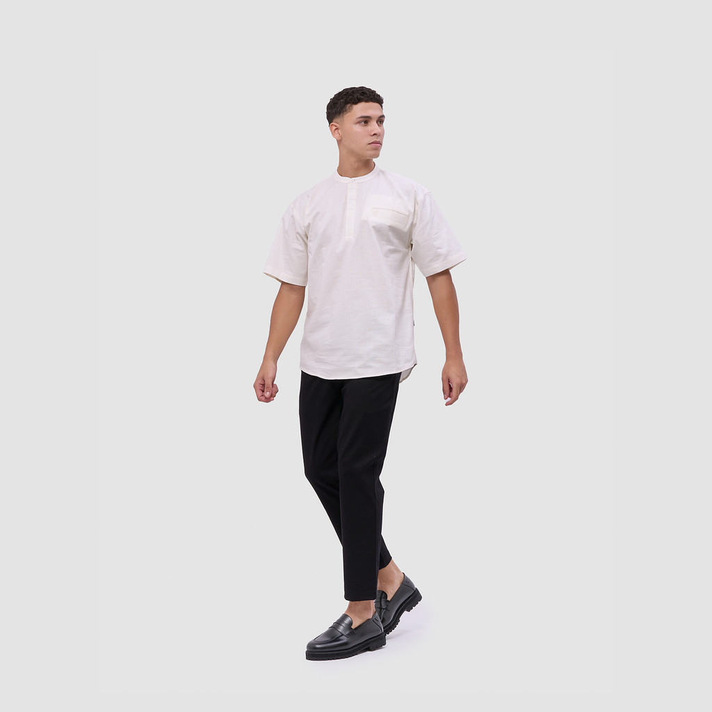 Kemeja Pria Broshirt Halfbutton Short White
