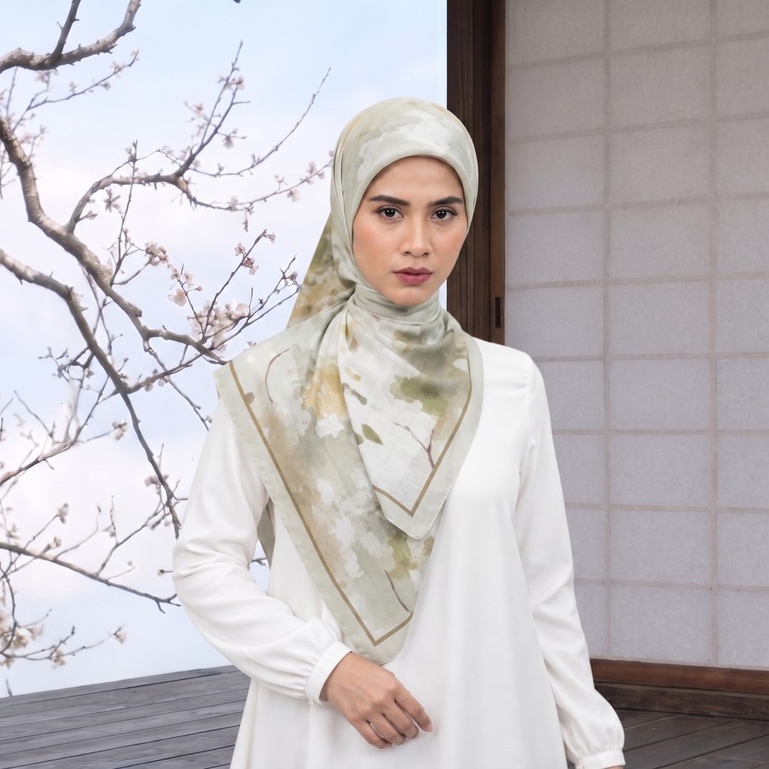 Zoya - Blured Fleur Print Scarf - Kerudung Hijab Segiempat Motif - Bahan Airy Voal