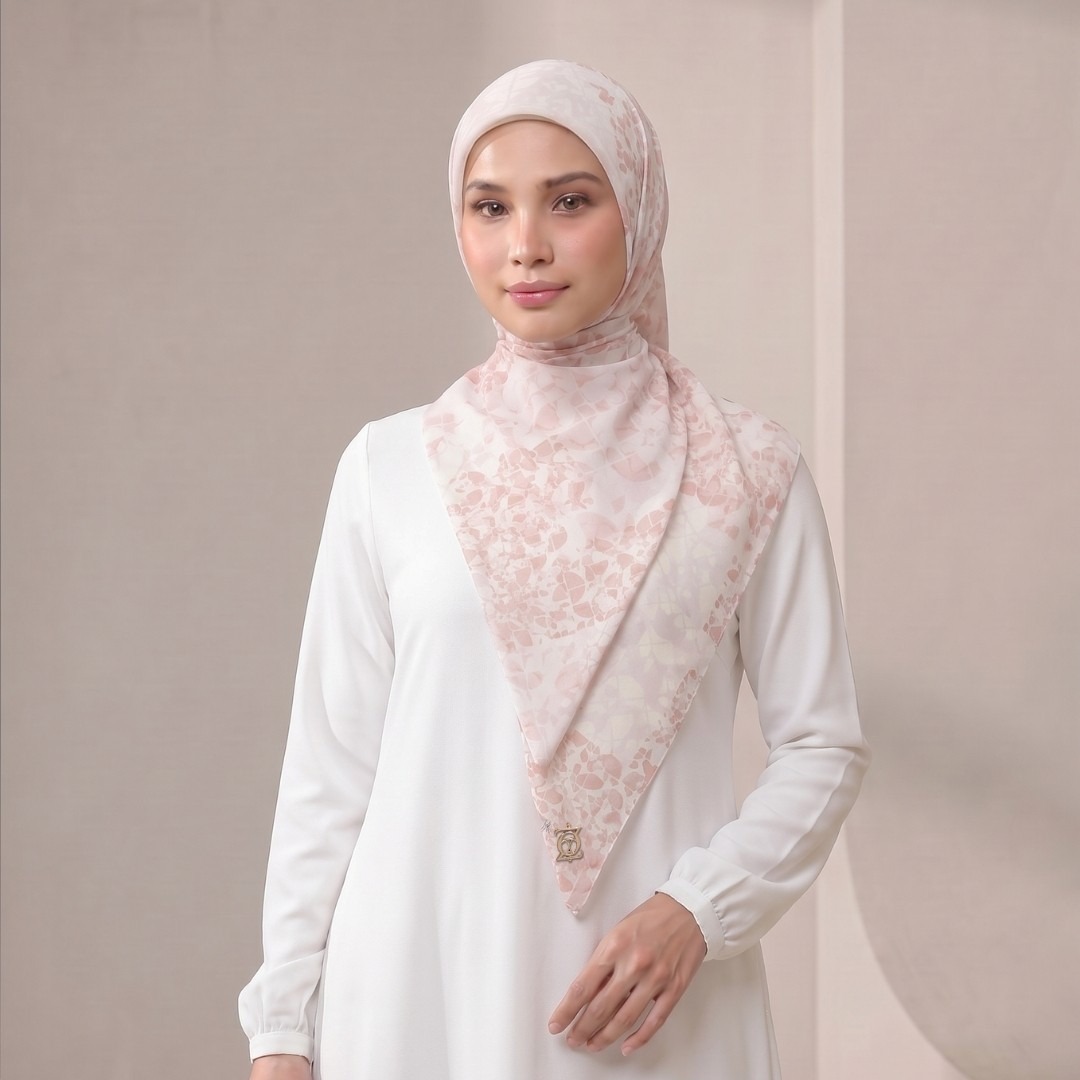 Zoya - Elara Dimensi Scarf - Kerudung Hijab Segiempat Motif - Pouch Ziplock